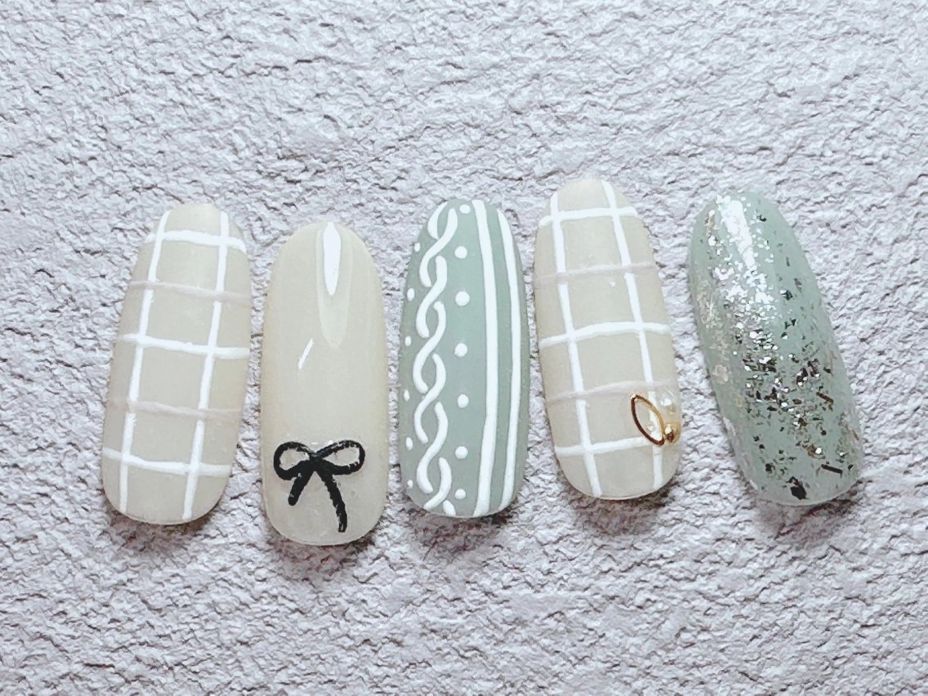 ネイル アニマル柄 フットネイル ジェルネイル マグネットネイル マットネイル ネイルサロン パールのネイルデザイン