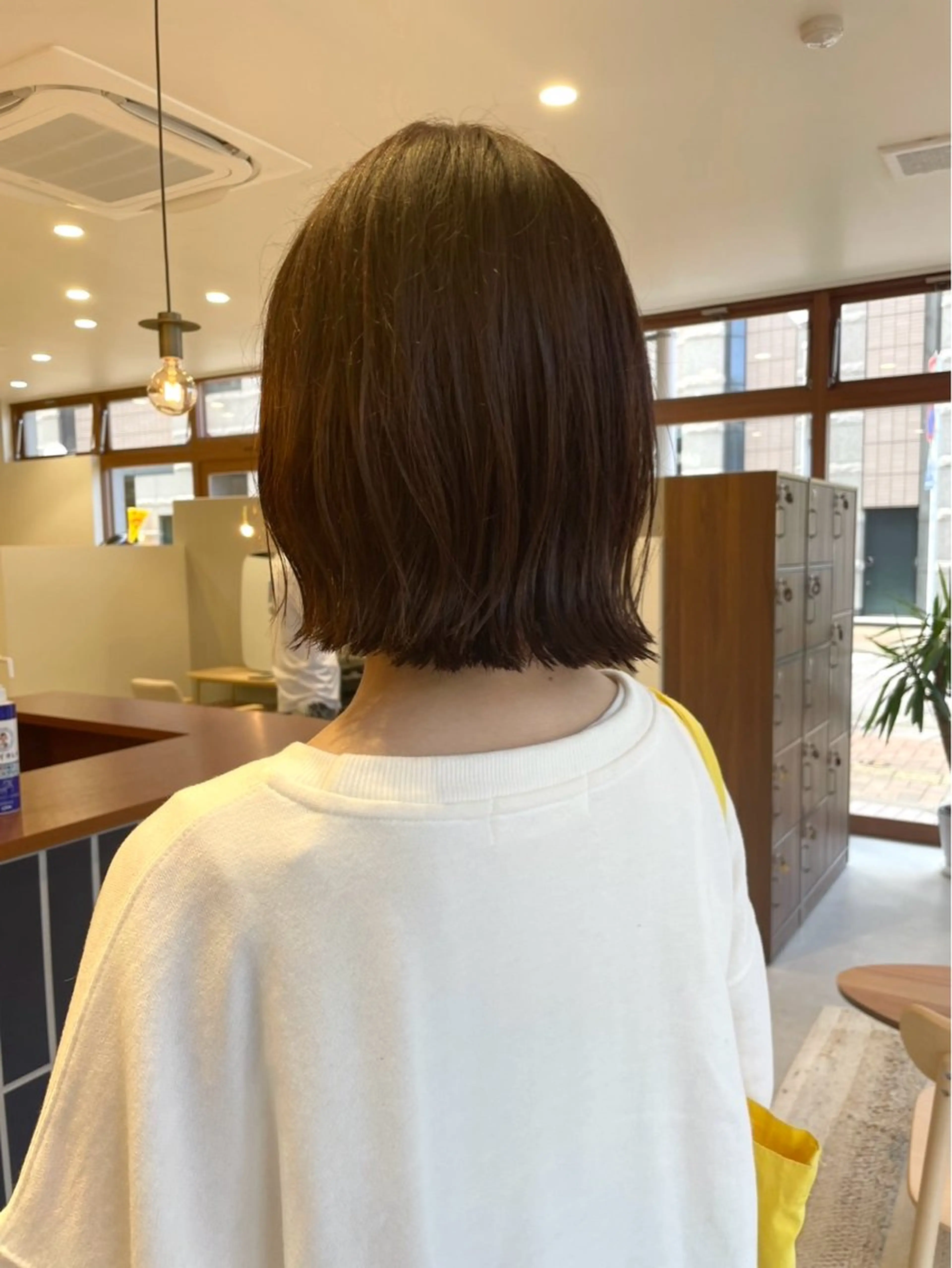ミディアム 崎村 寧々のヘアスタイル