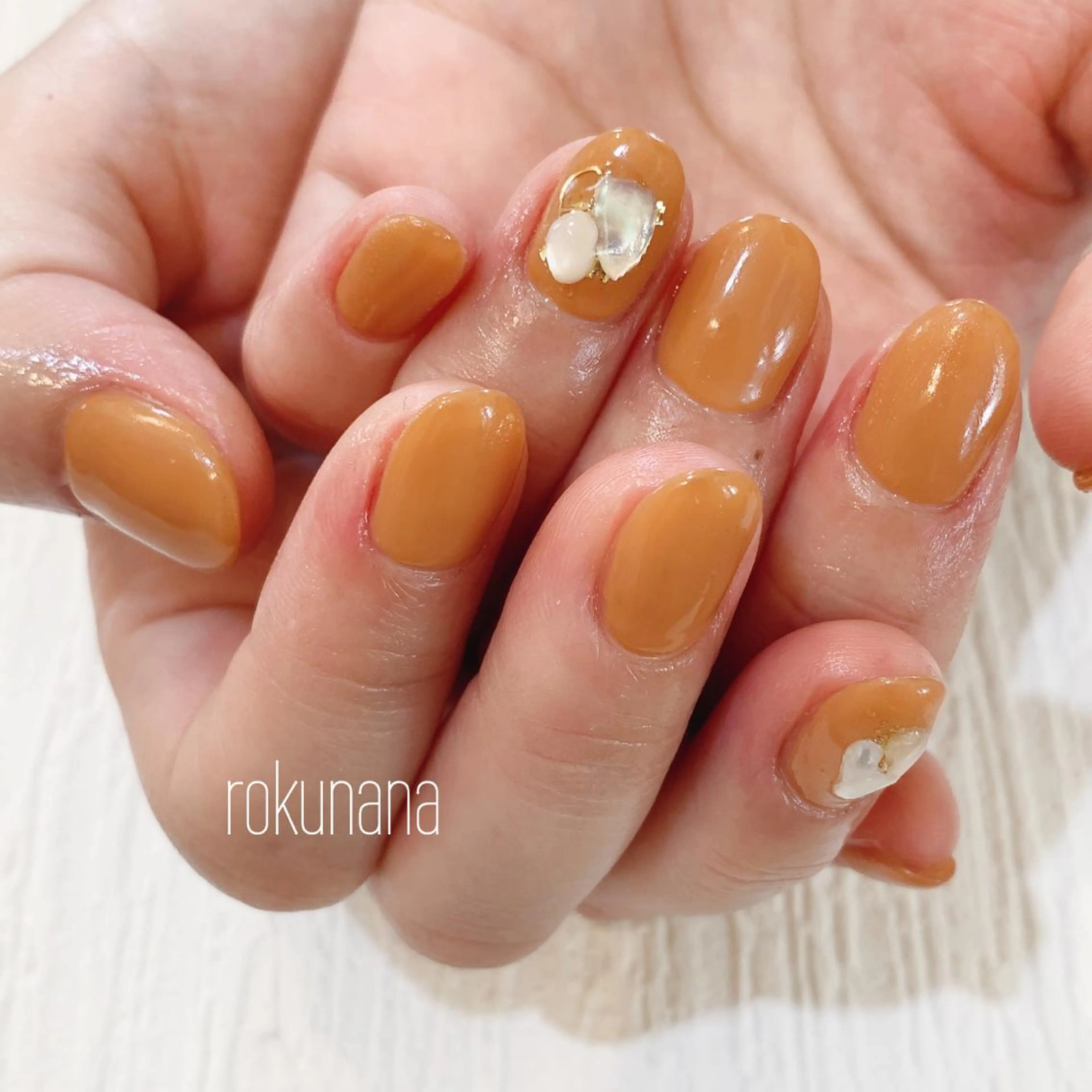 ネイル rokunana 佐野のネイルデザイン