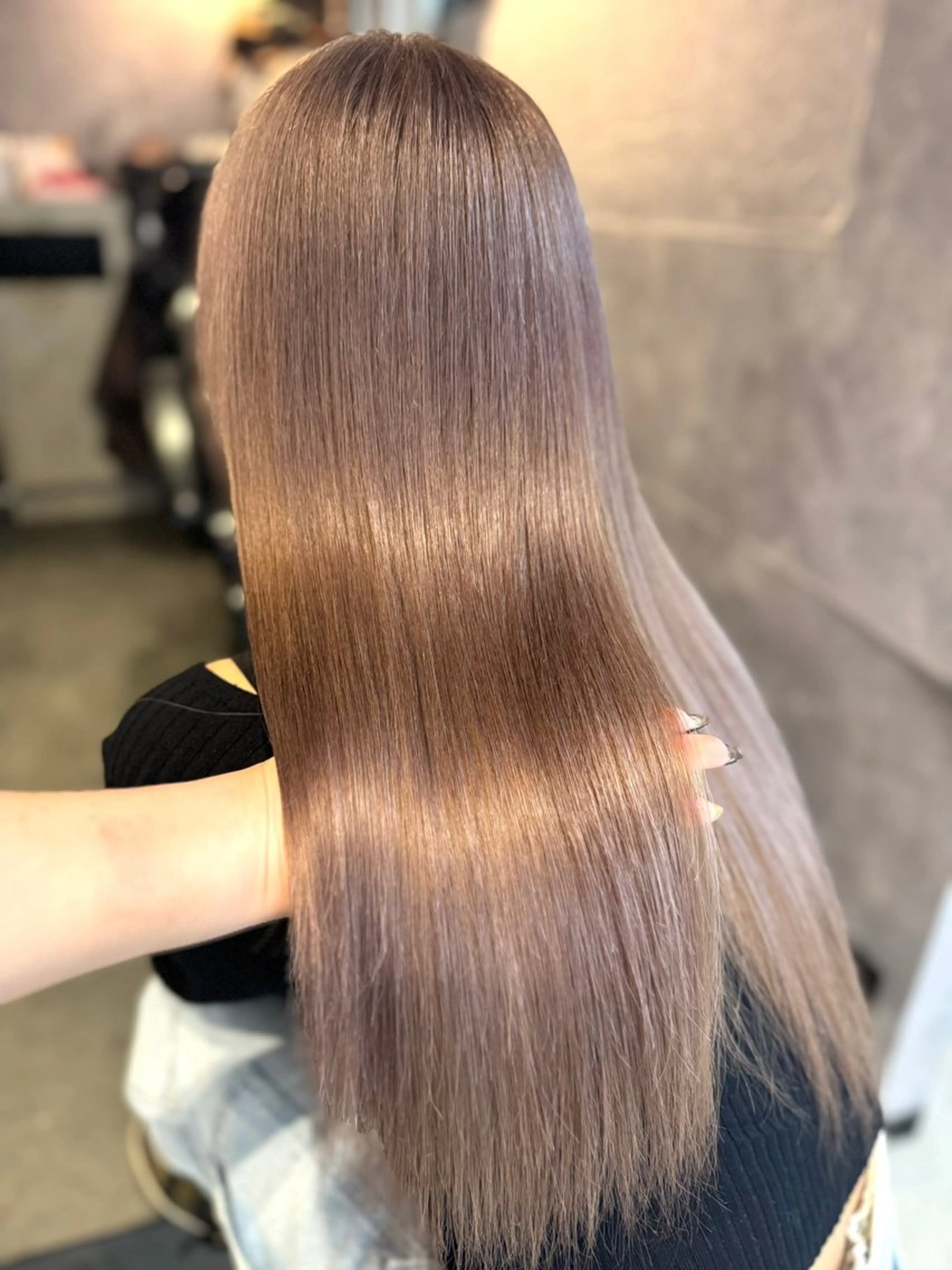 ロング カラー ヘアカラー 🩶mana🩶艶髪 /カラーオンカラーのヘアスタイル