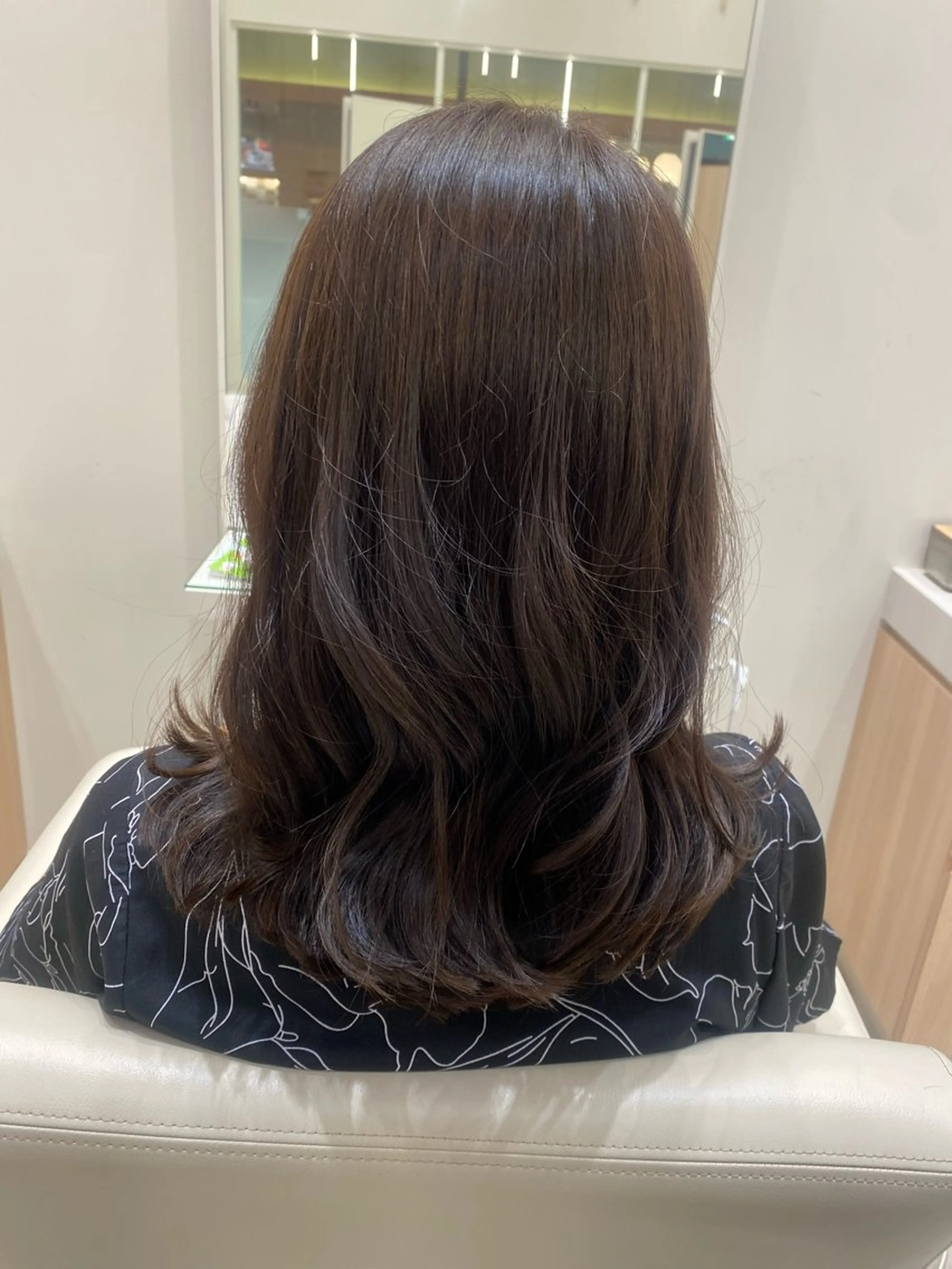 ロング カラー アッシュ 透明感カラー オレンジ 坂川 里菜子のヘアスタイル