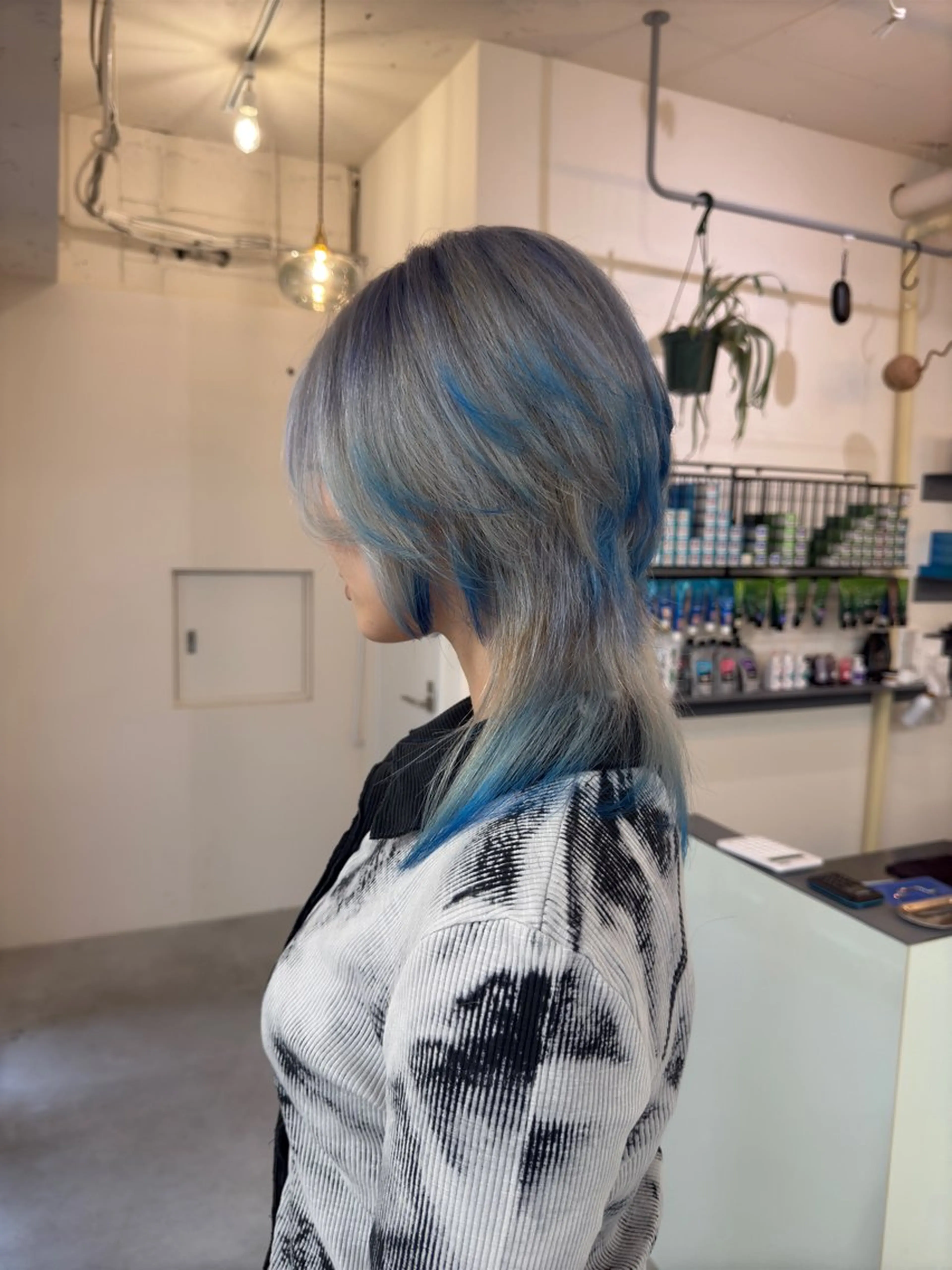 ミディアム ハイレイヤー レイヤーカット ウルフカット ウルフレイヤー pino.【ピノ】所属・pino代表ナガタ ユースケ/荻窪美容室のヘアスタイル