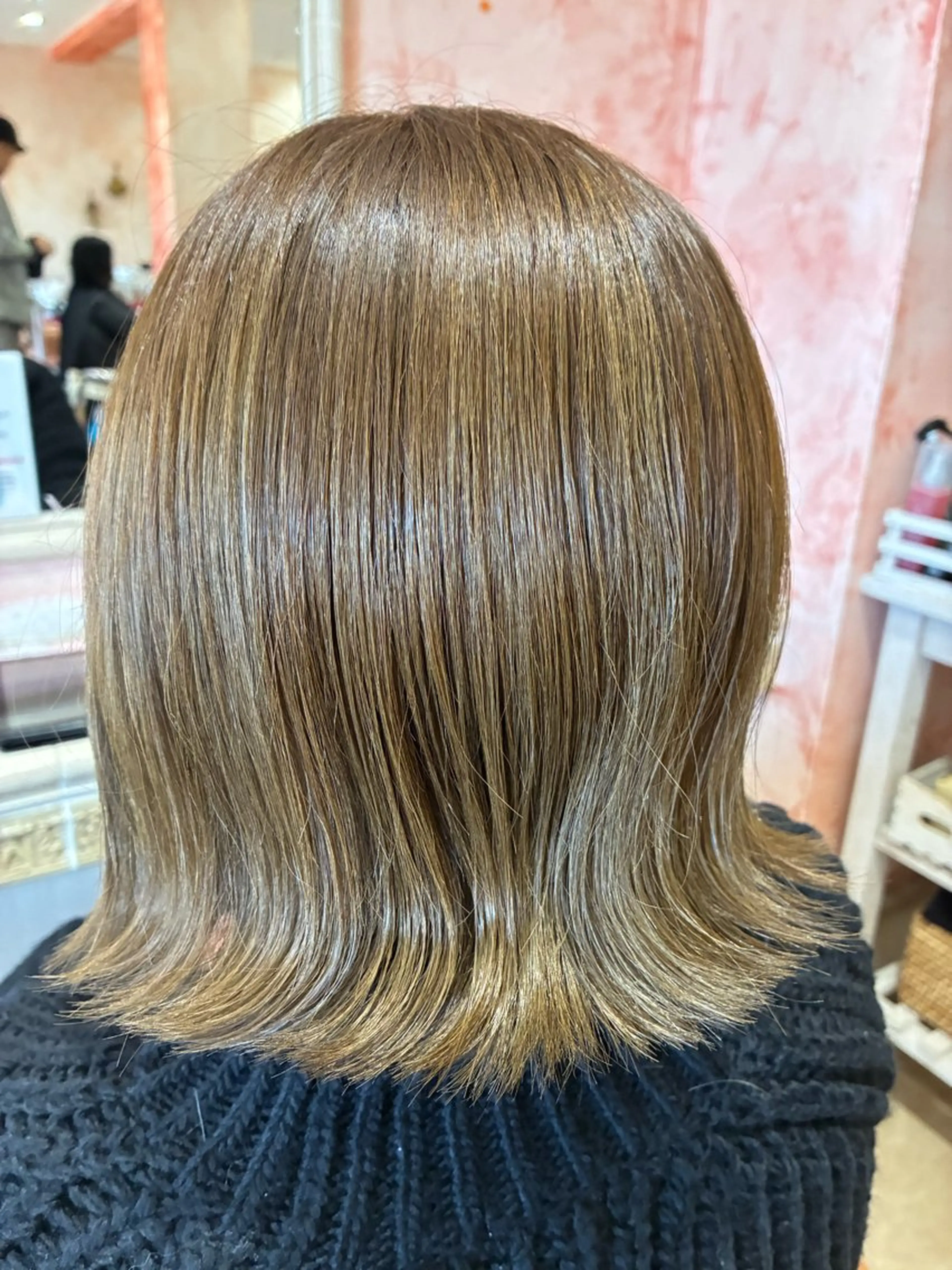 ミディアム カラー ヘアカラー おおやま たくみのヘアスタイル