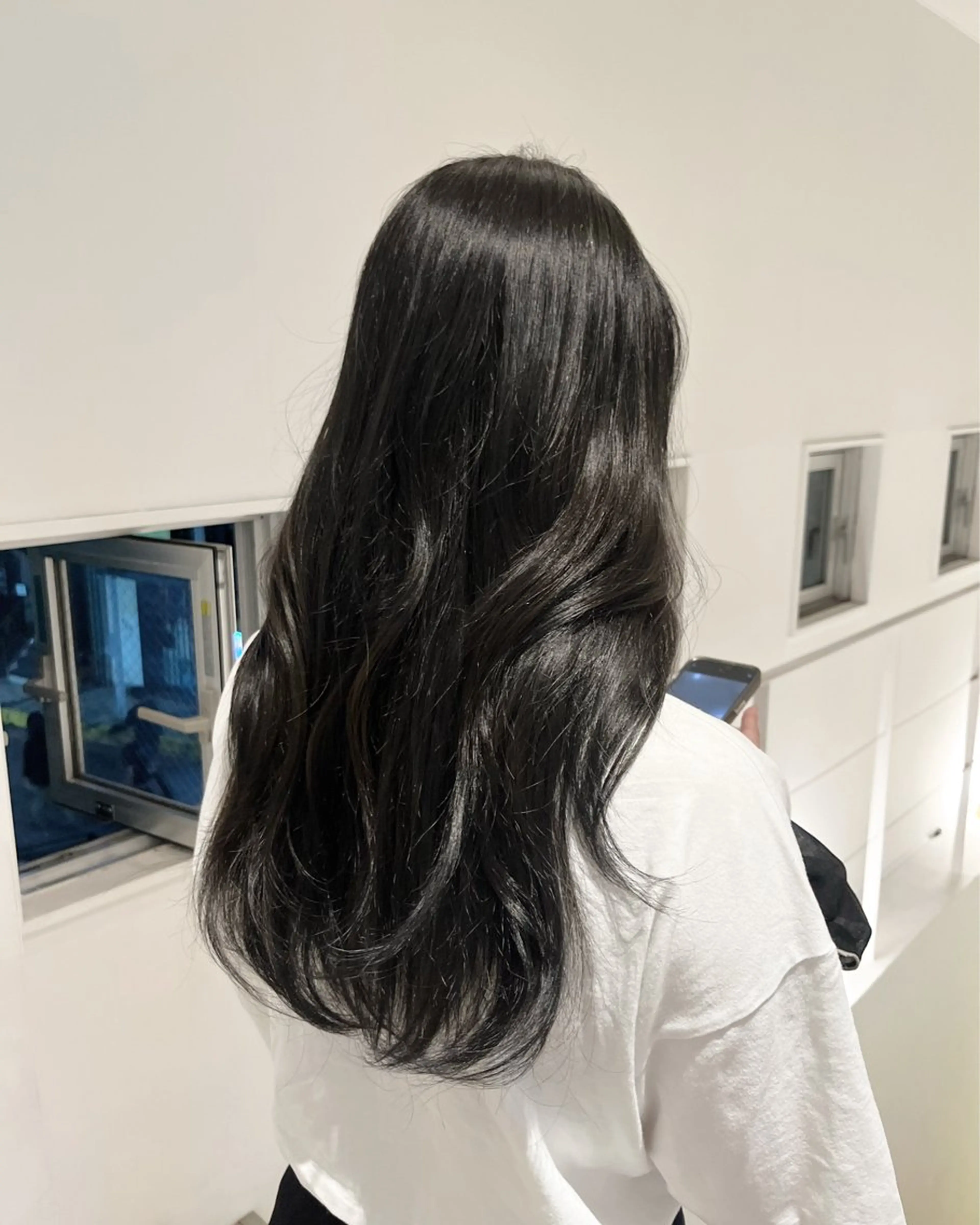 ロング カラー hinaru ．のヘアスタイル