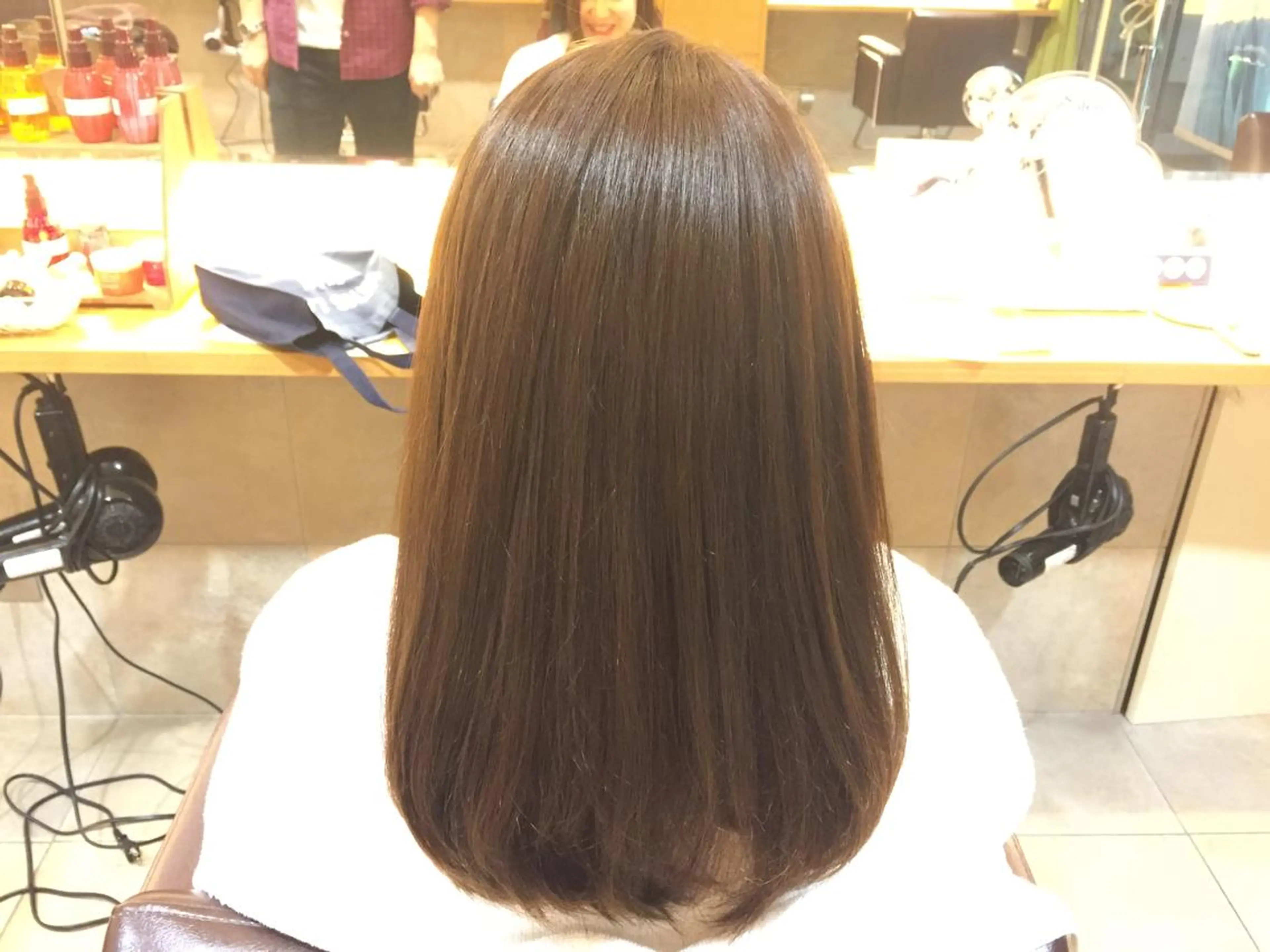 セミロング 加藤 綾華のヘアスタイル