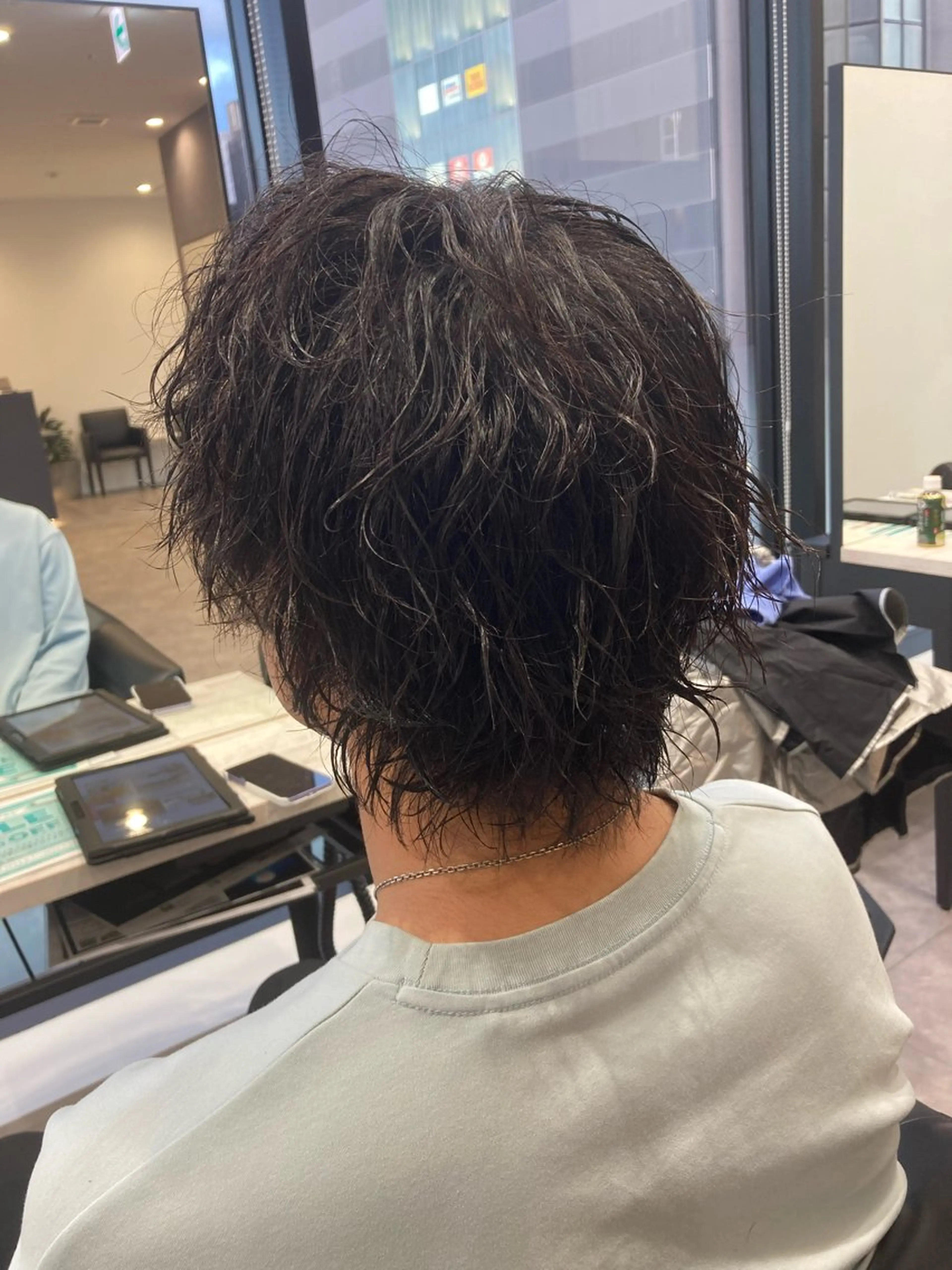 ショート パーマ メンズ アンプリヴェ所属・香川 累のヘアスタイル