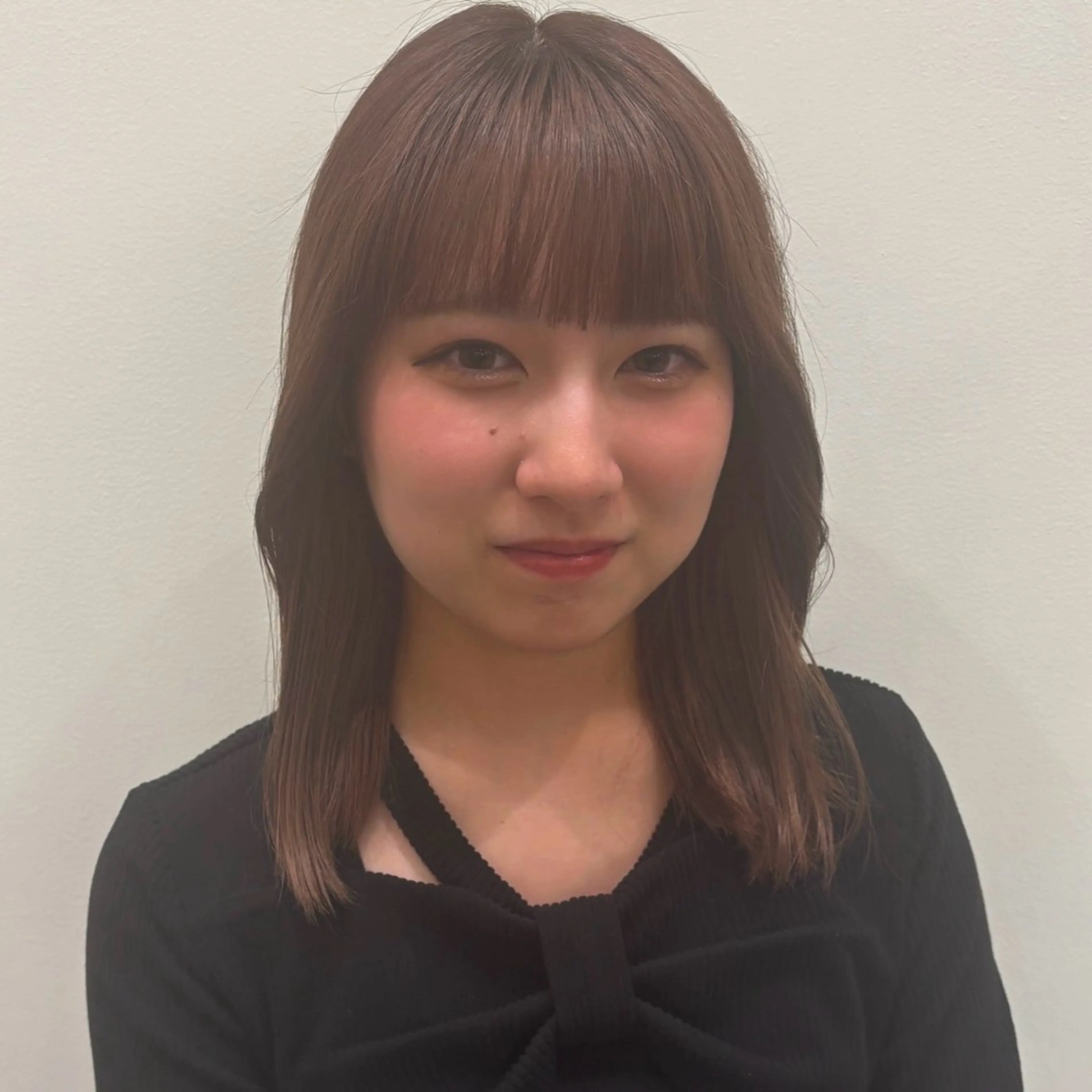 ミディアム カラー rion🪽 /wカラー・縮毛矯正のヘアスタイル