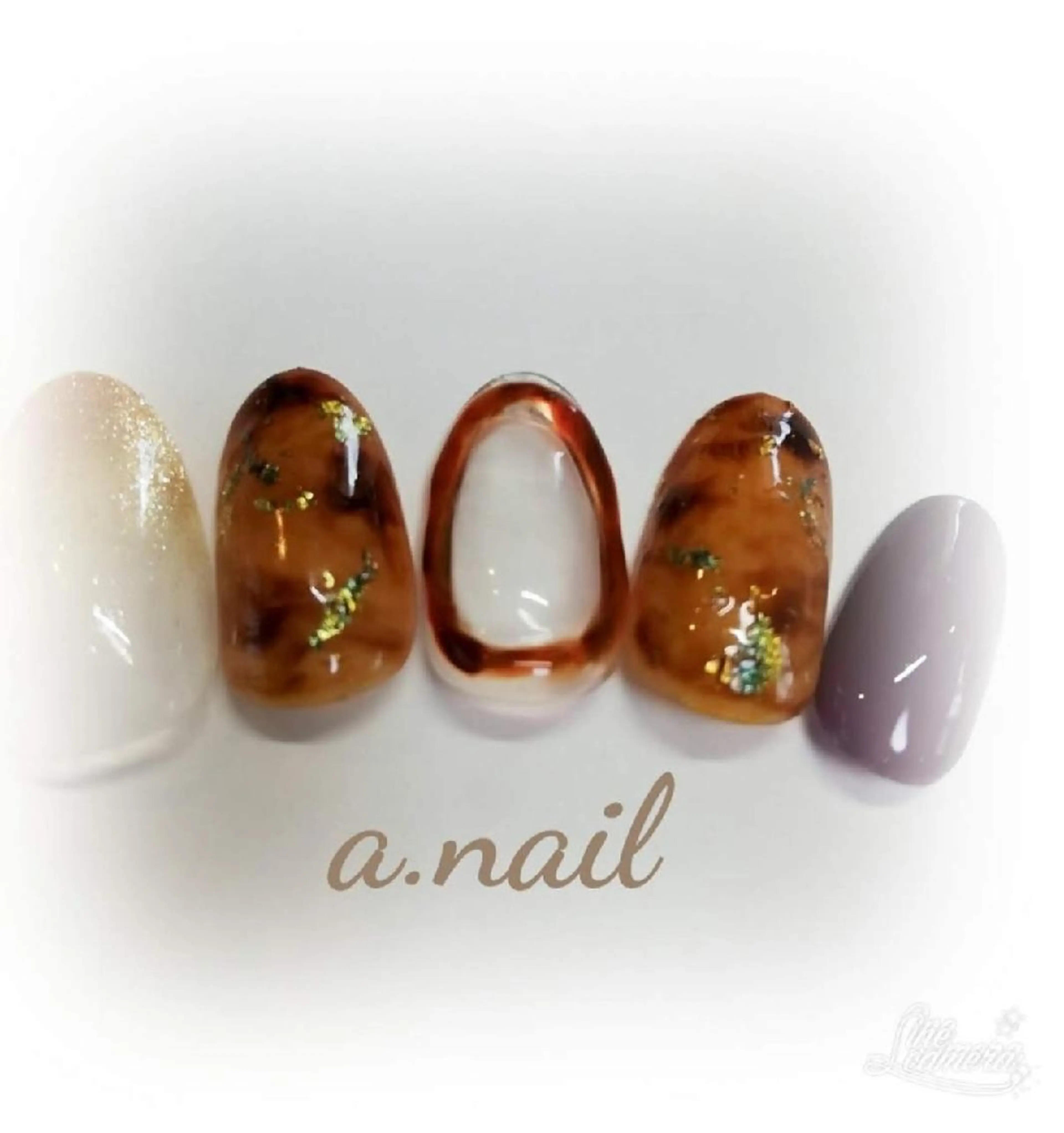 ネイル ストーンネイル ネイルサロン エーネイルのネイルデザイン