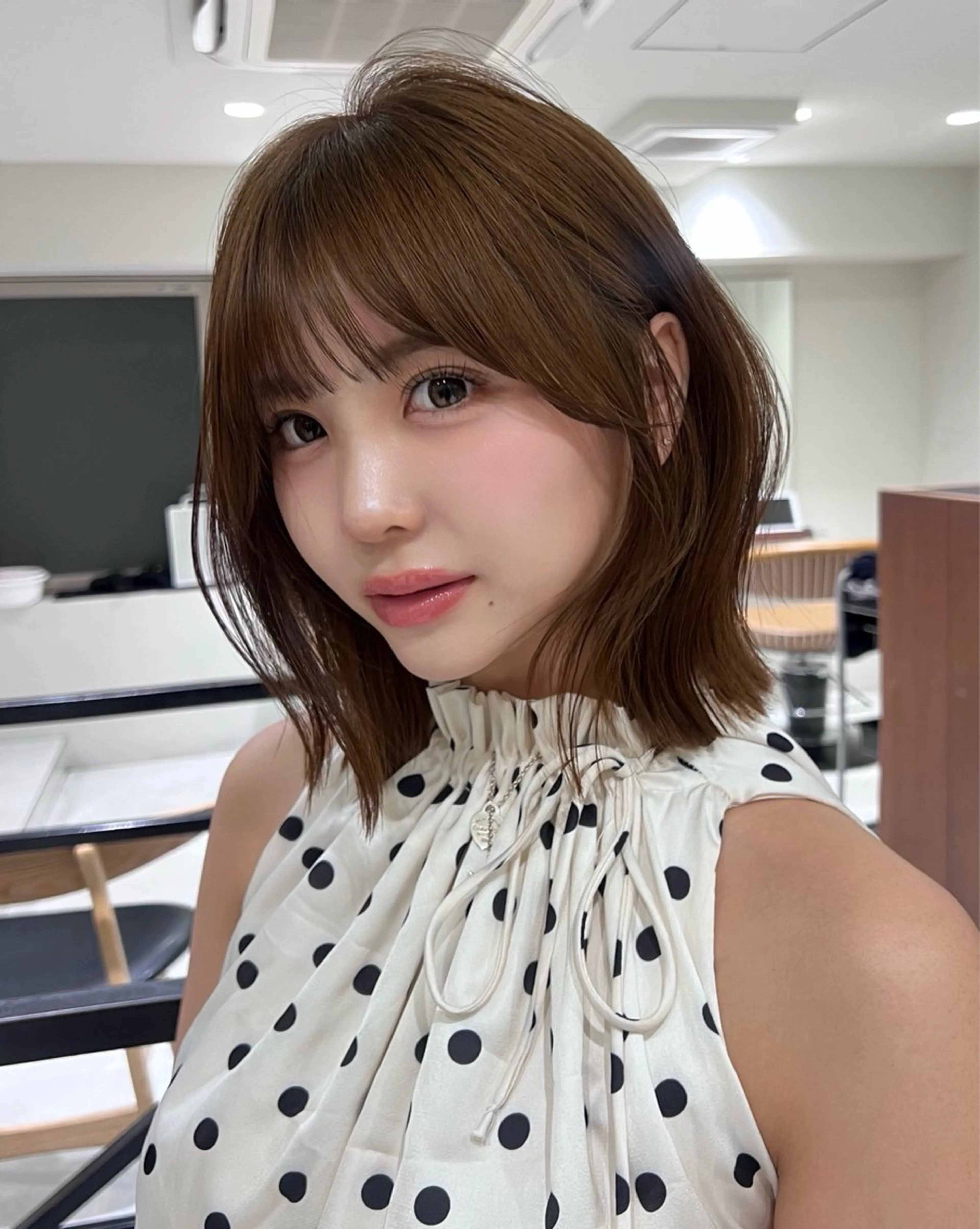 ショート カラー ベージュカラー ブラウンカラー ブラウンベージュ 透明感カラー ボブ ボブ/レイヤーカット /表参道 yunaのヘアスタイル