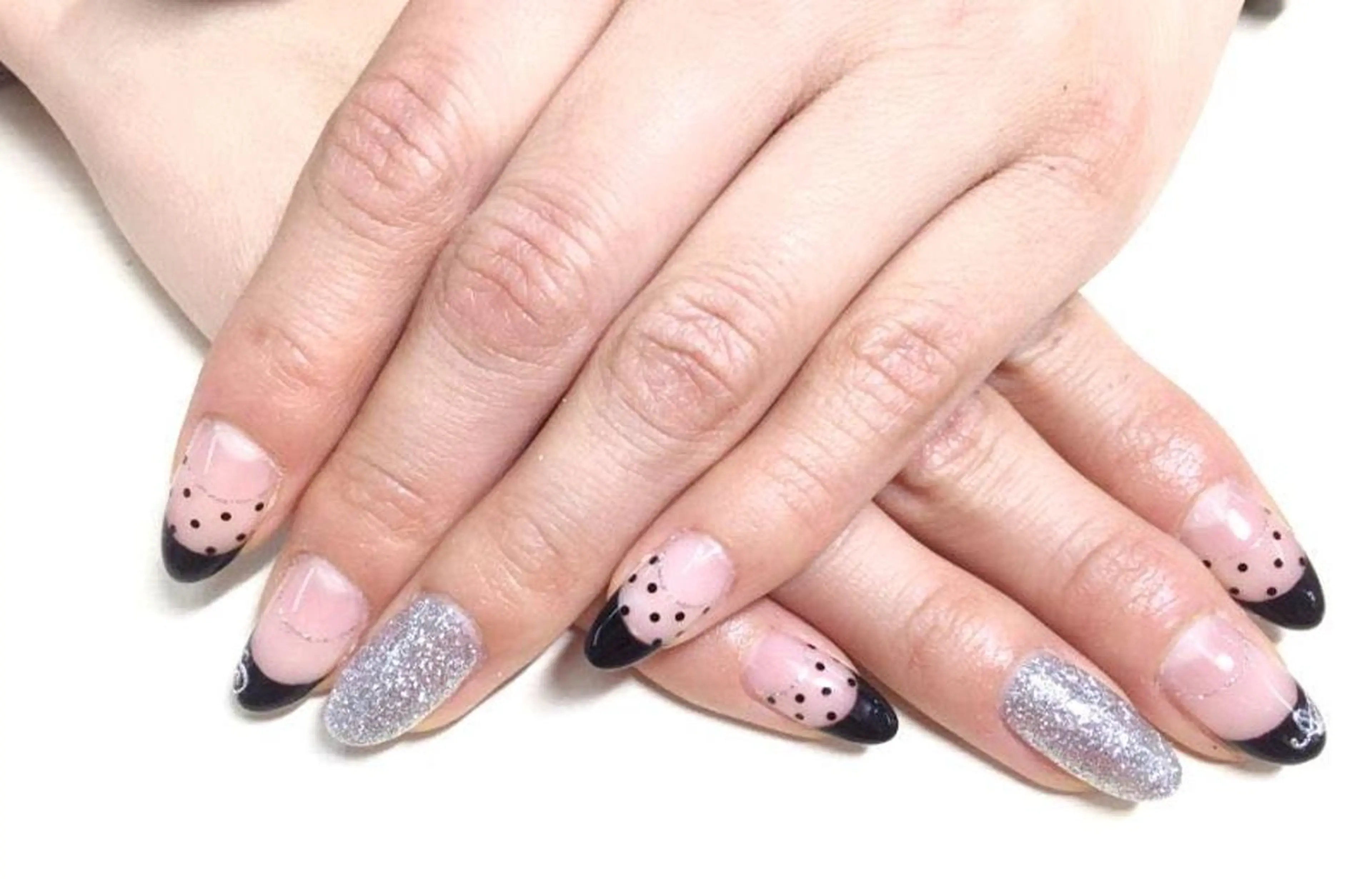 ネイル リラネイル Aikenのネイルデザイン