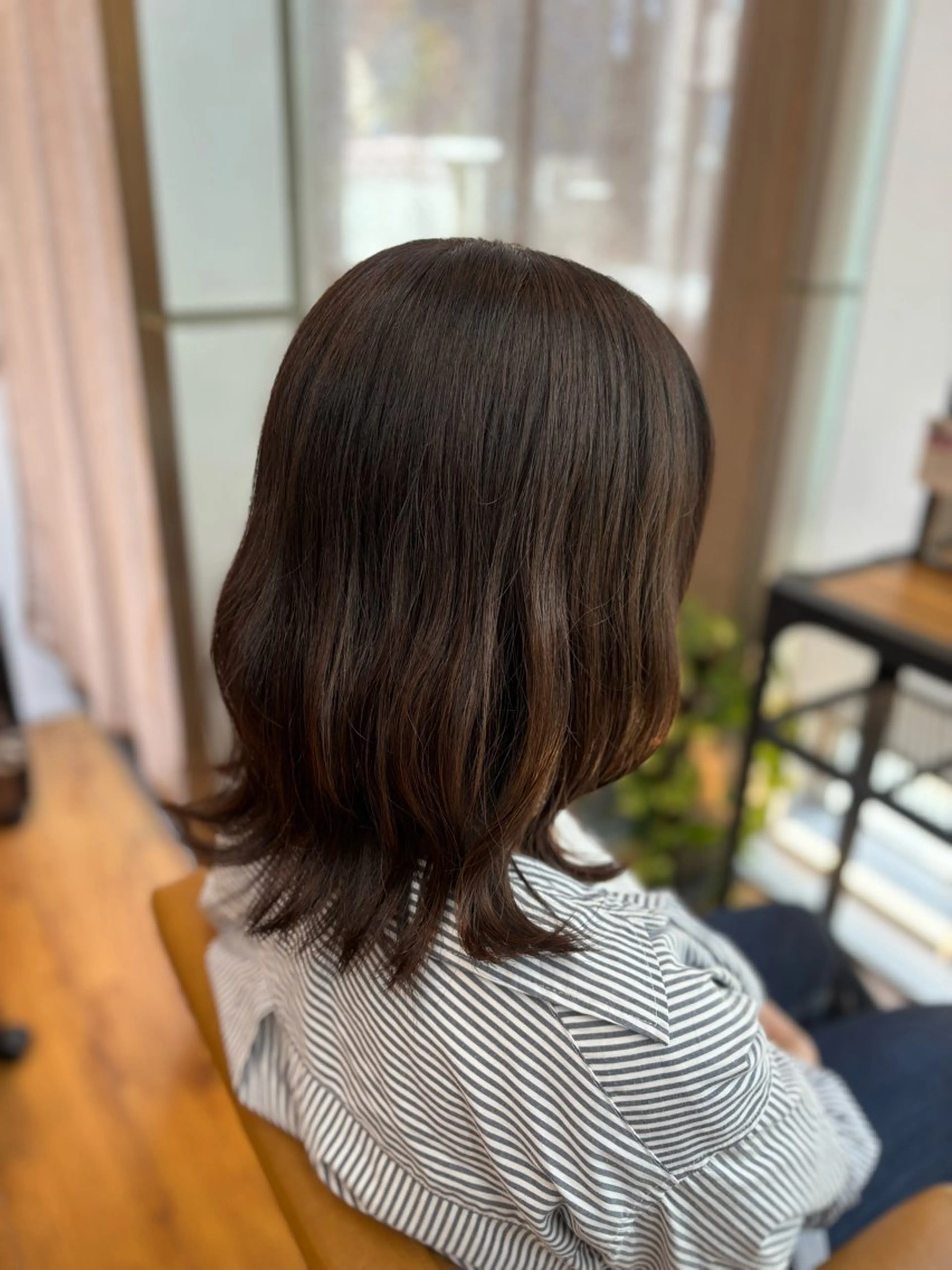 ミディアム カネコ ナナミのヘアスタイル
