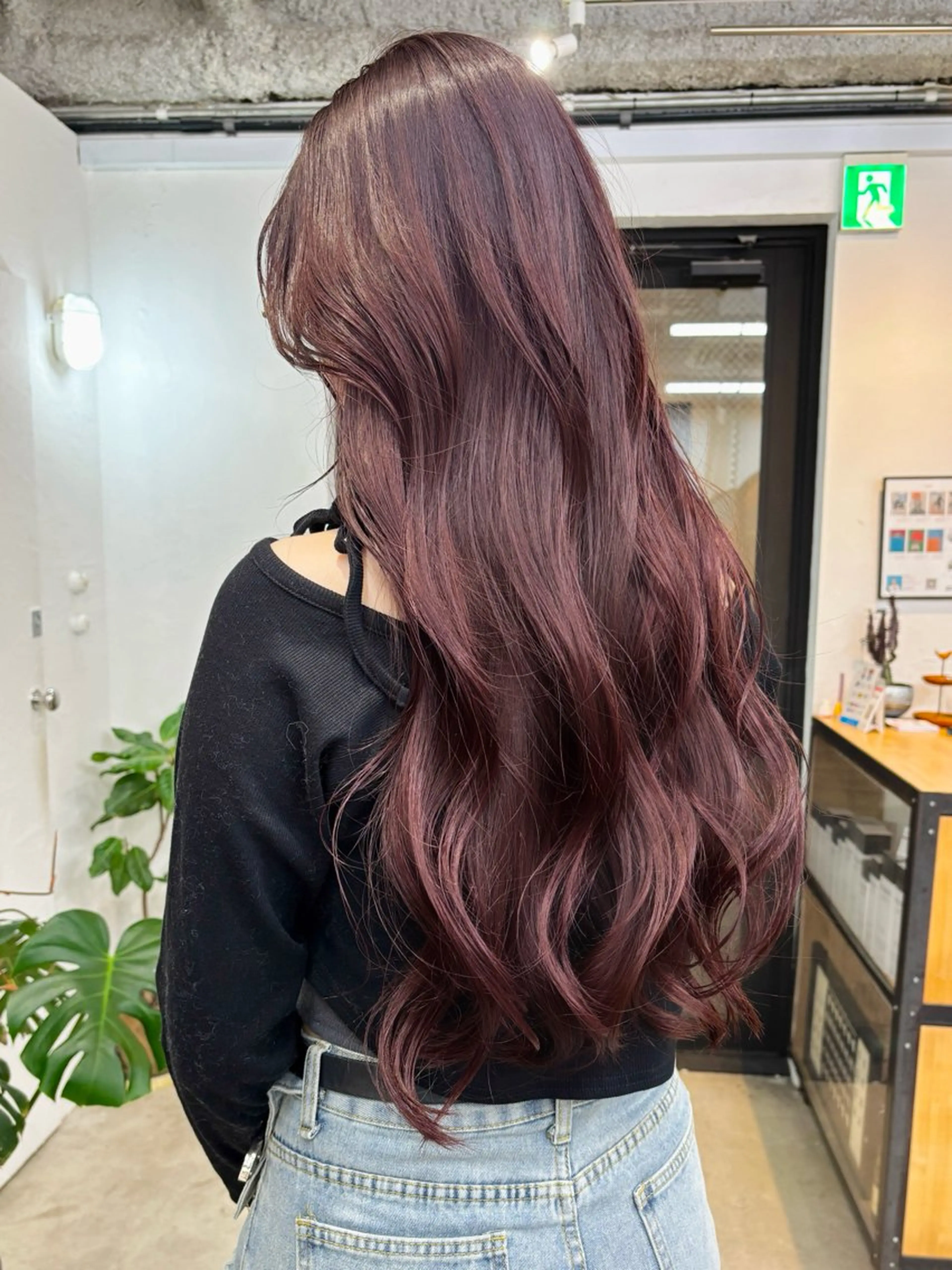 ロング カラー ブリーチ ブラウンカラー カシス 透明感カラー ラベンダーカラー 暖色カラー/天神/ ヘイマサクラのヘアスタイル