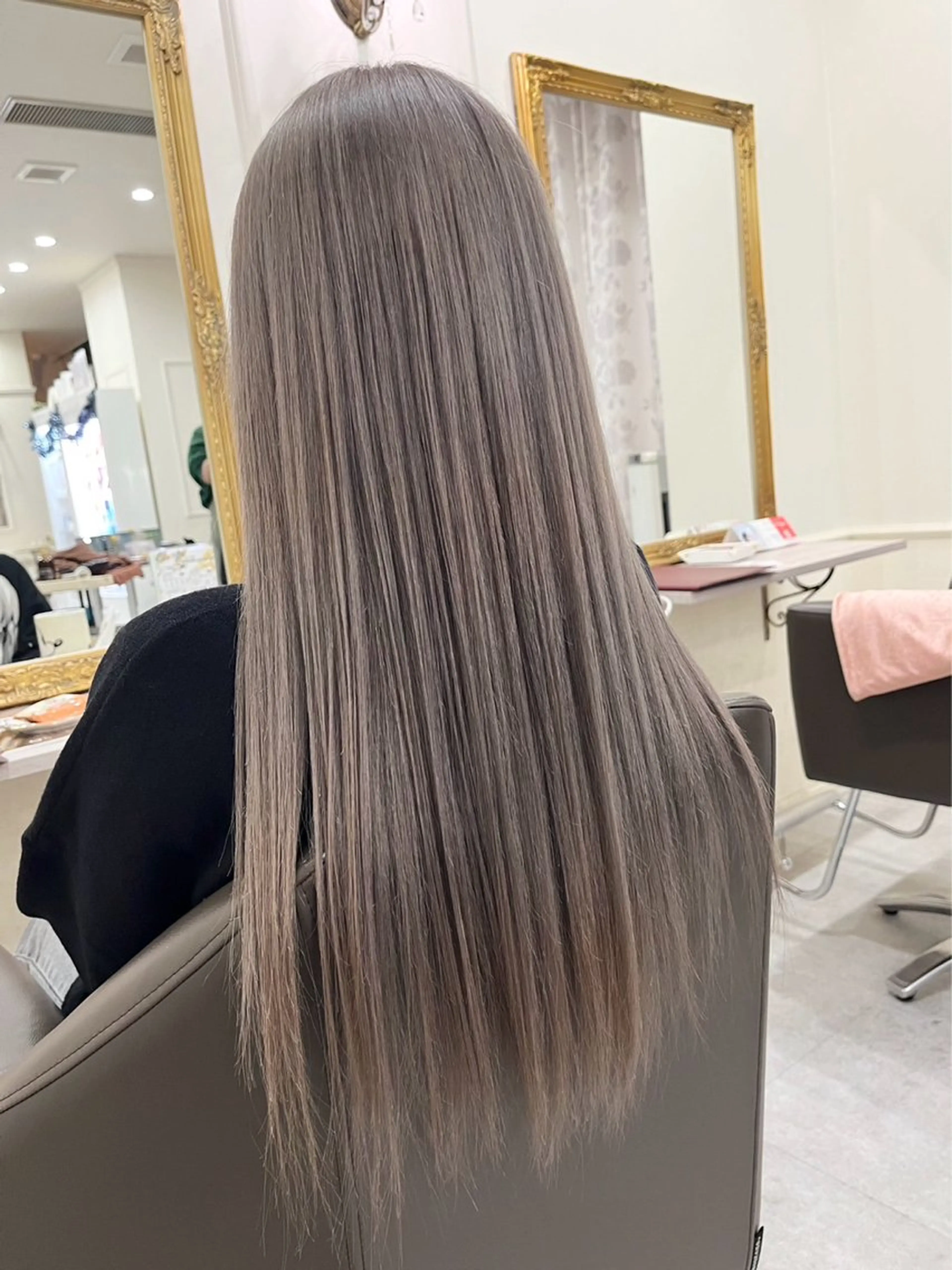 ロング カラー ブリーチ ハイライトカラー インナーカラー ハイライト 髪質改善 カット ヘアカラー Sail【セイル】所属・喜多 涼のヘアスタイル