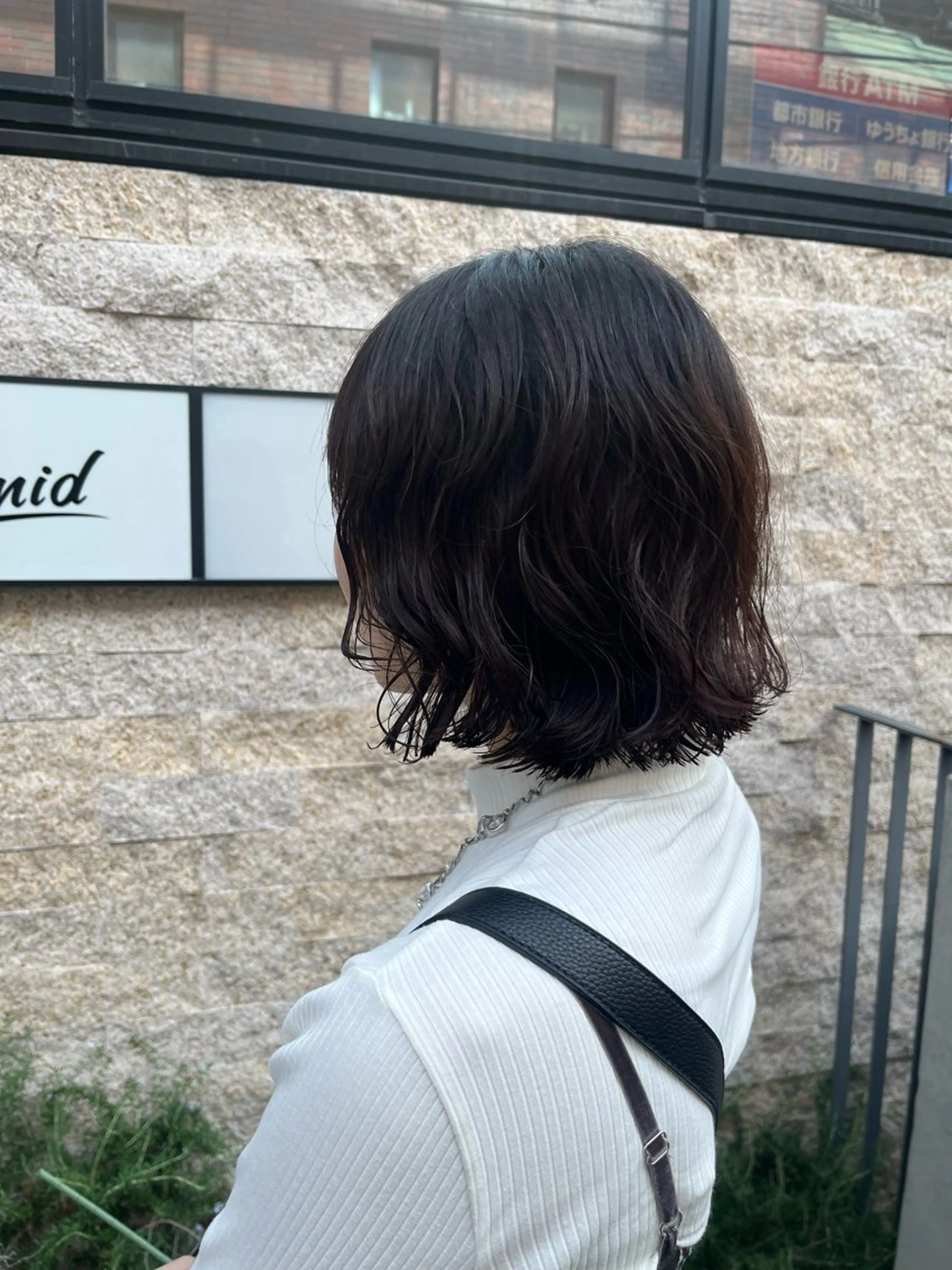 ショート パーマ ボブ 外ハネヘア カット パーマ トリートメント ✨透明感カラー✨ 🦖佐々木未来🦕のヘアスタイル