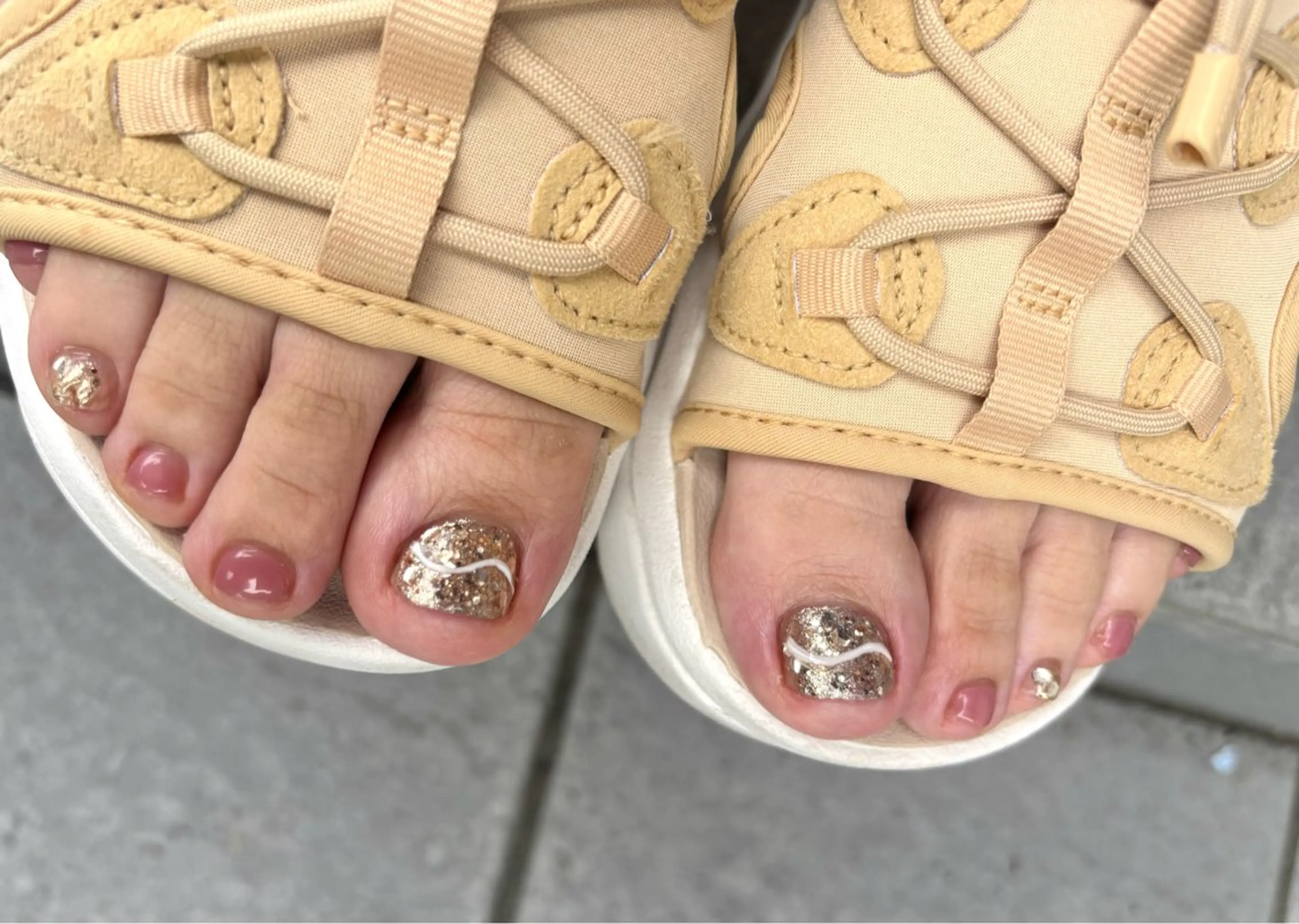 ネイル フットネイル nailsalon esのネイルデザイン