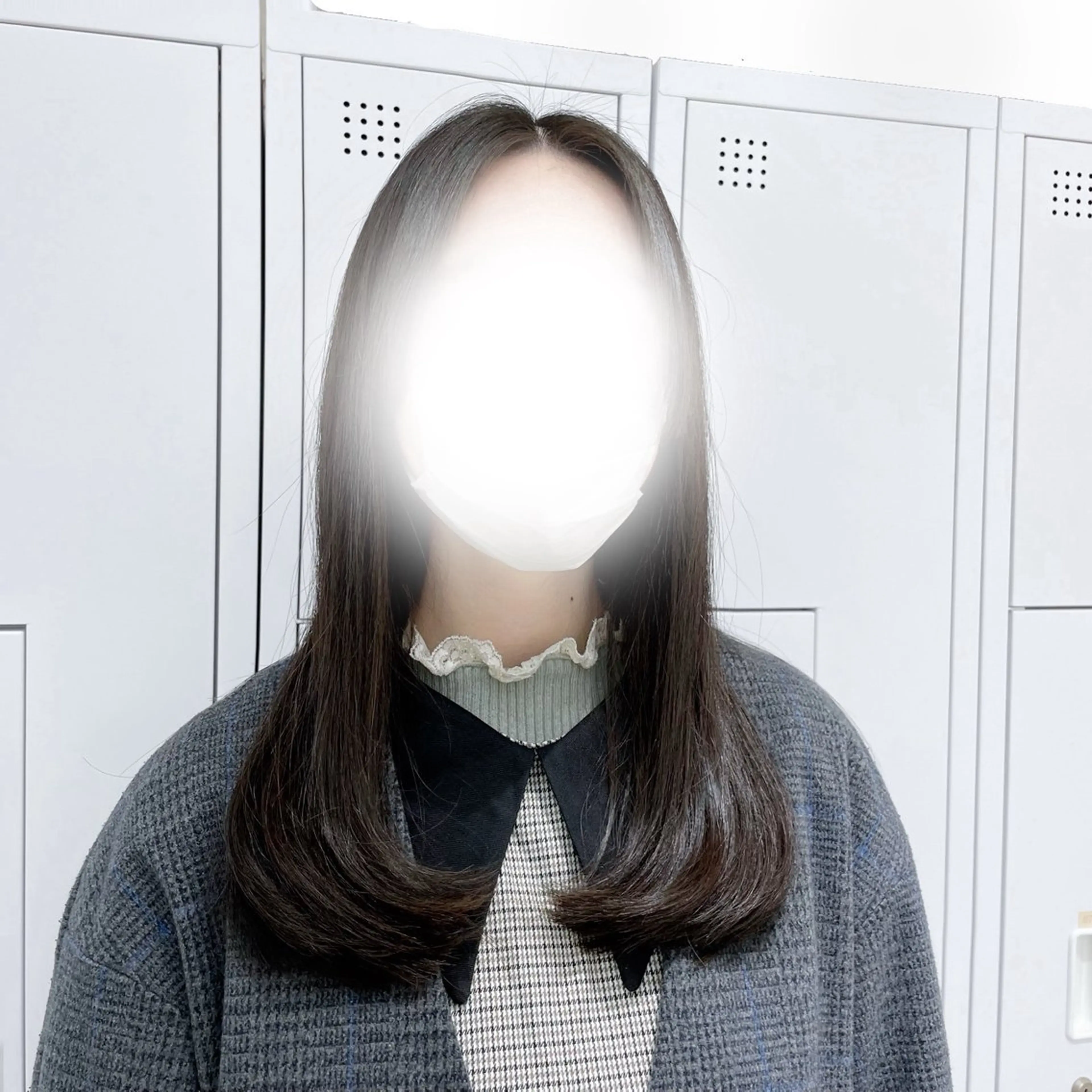 セミロング 渡辺 あいかのヘアスタイル