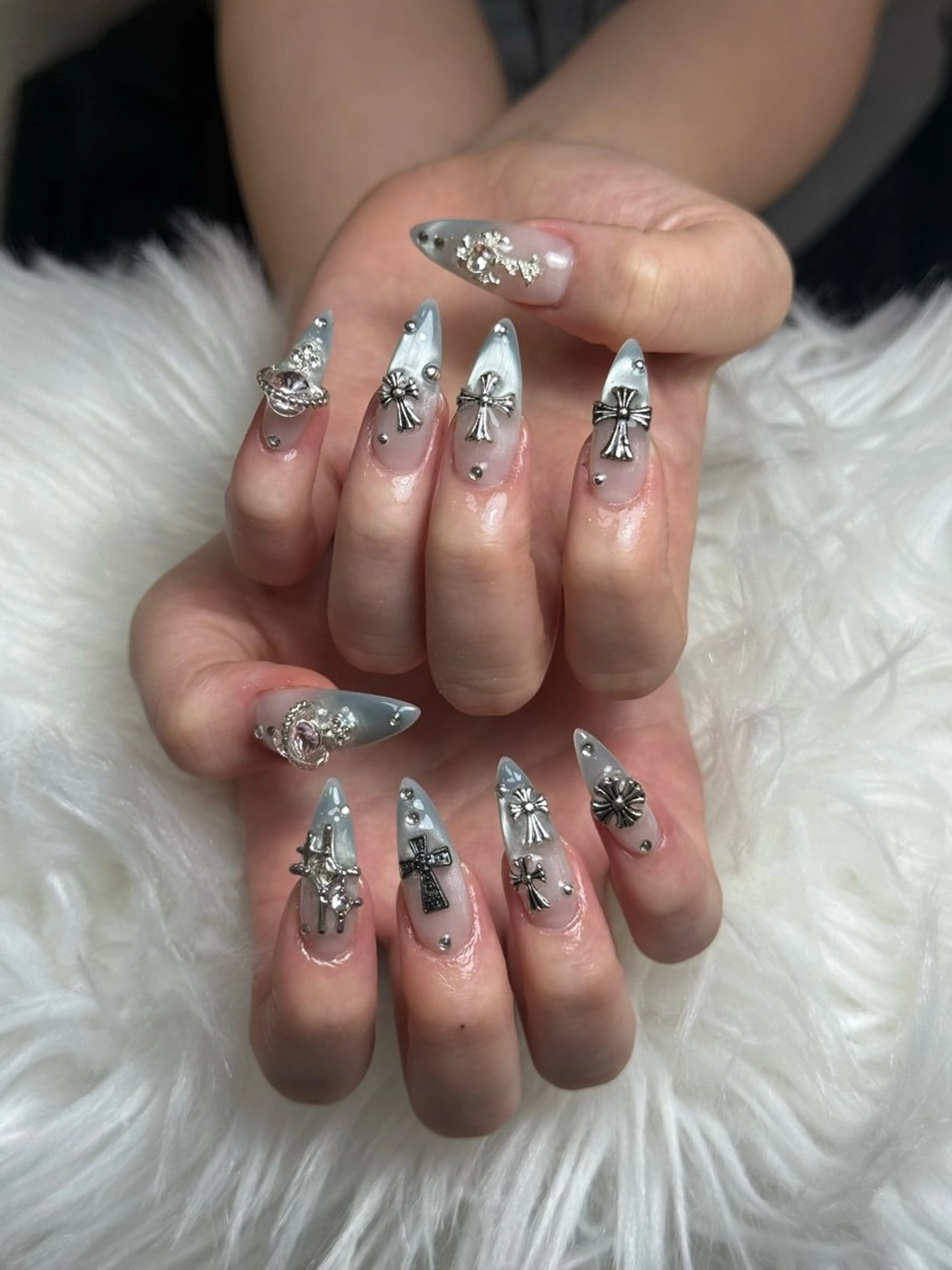 ネイル フレンチネイル ジェルネイル キラキラネイル 韓国ネイル レース Julli NailStudioのネイルデザイン