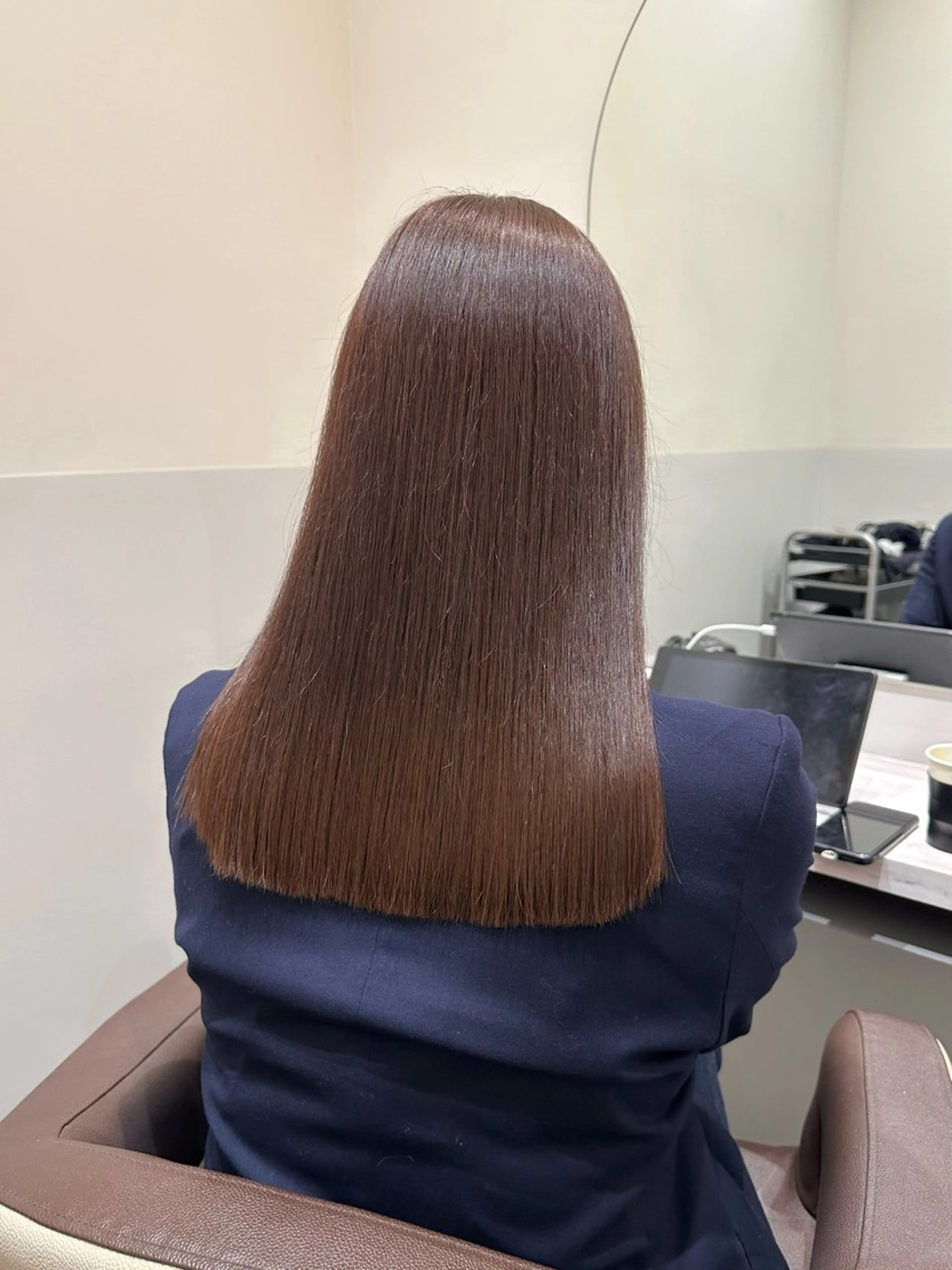 セミロング カラー ベージュカラー ブリーチ ラベンダーカラー ラベンダーベージュ ブリーチなしカラー LUMO所属・矢野 晃平のヘアスタイル