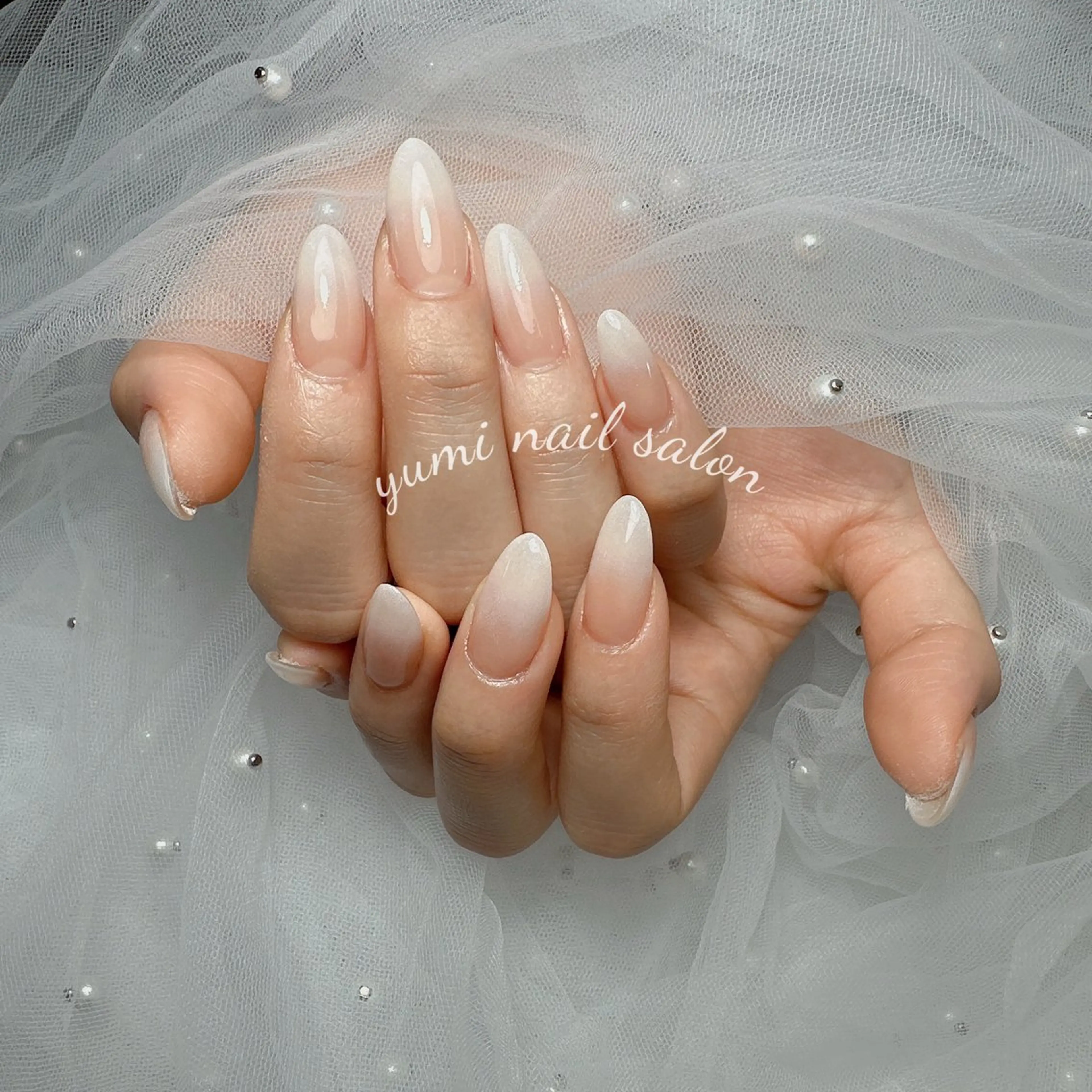 ネイル shineジェル& チップ長さだしのネイルデザイン