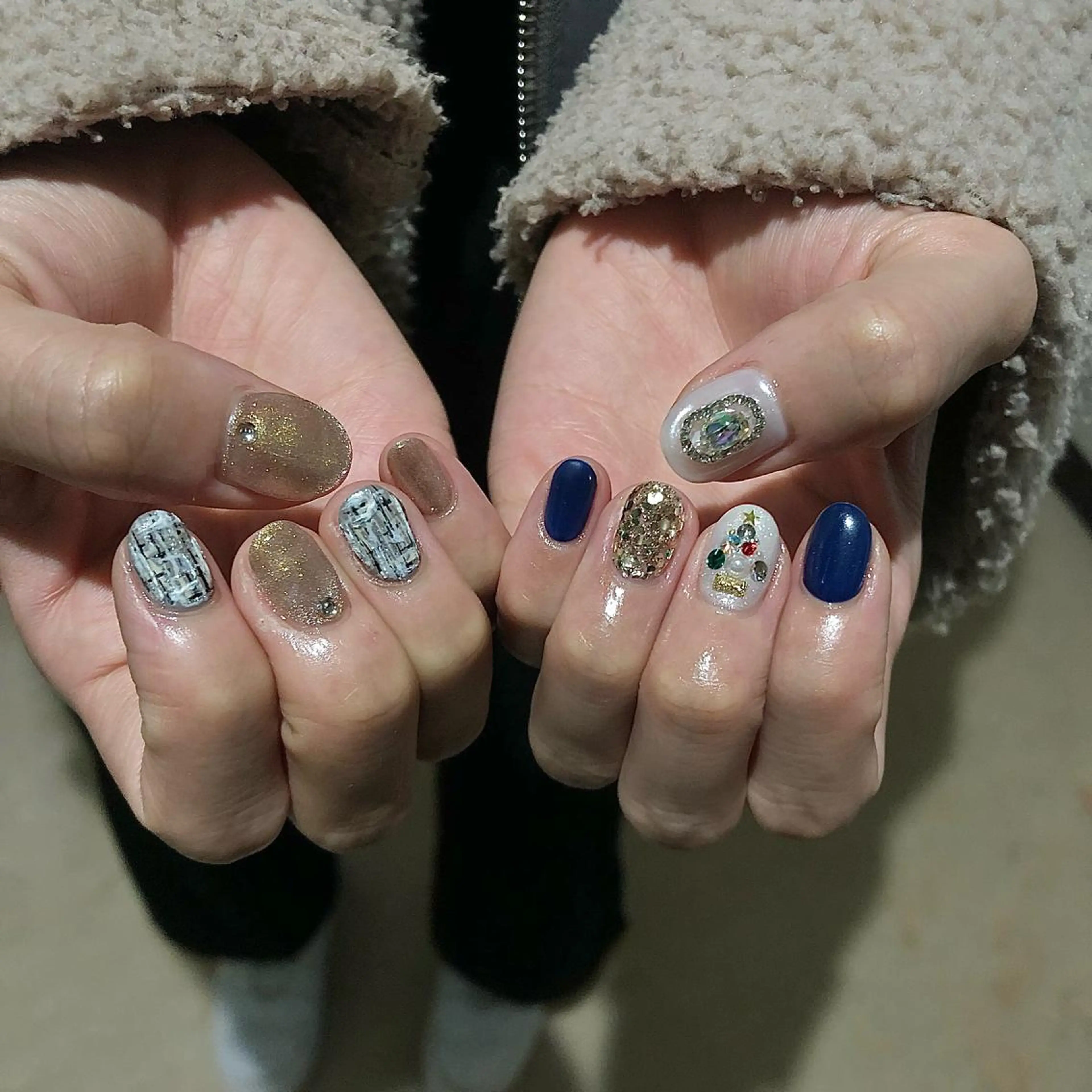 ネイル 冬ネイル クリスマス ☽ ☾のネイルデザイン