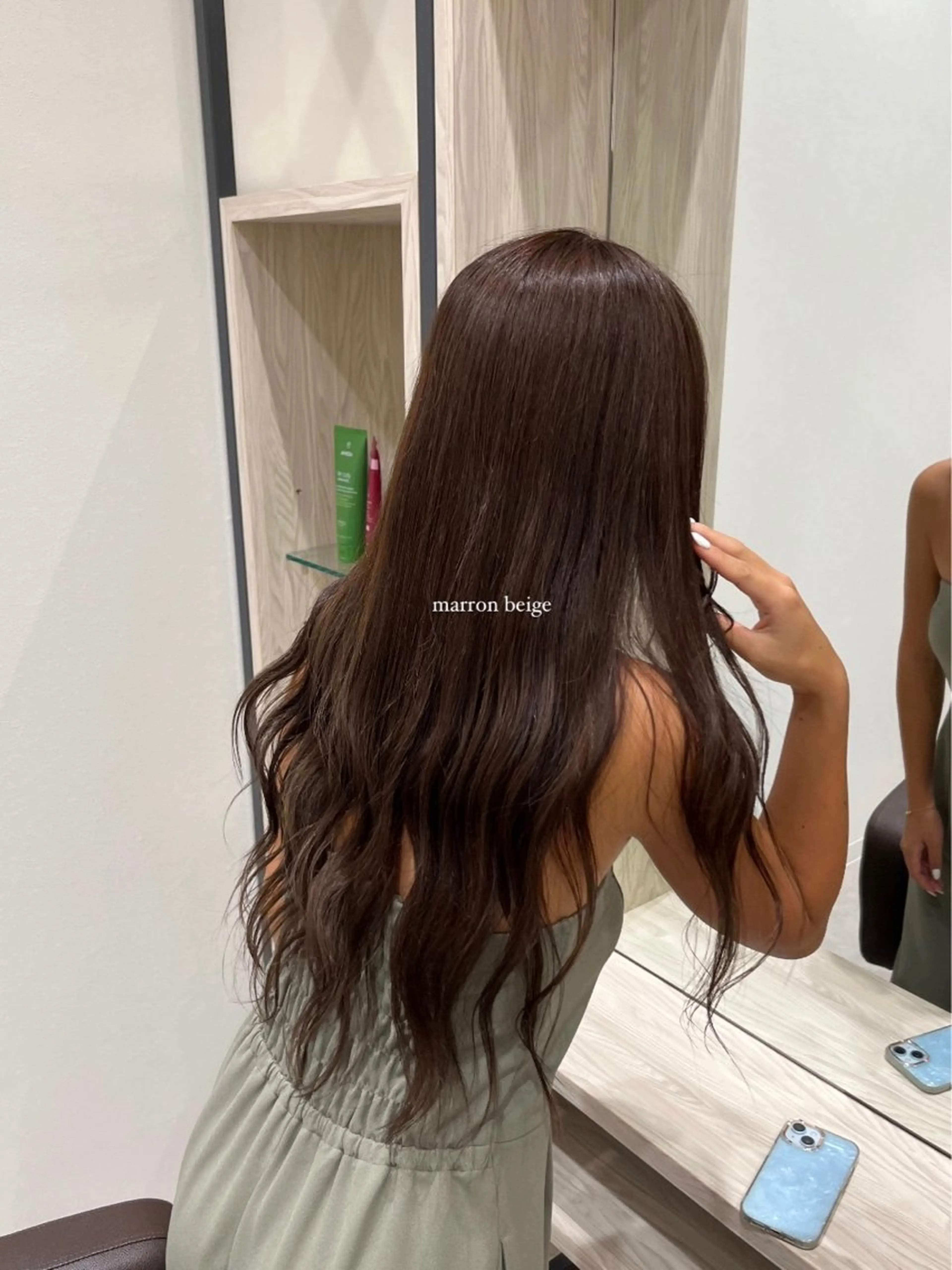 ロング カラー 大野 桃果のヘアスタイル