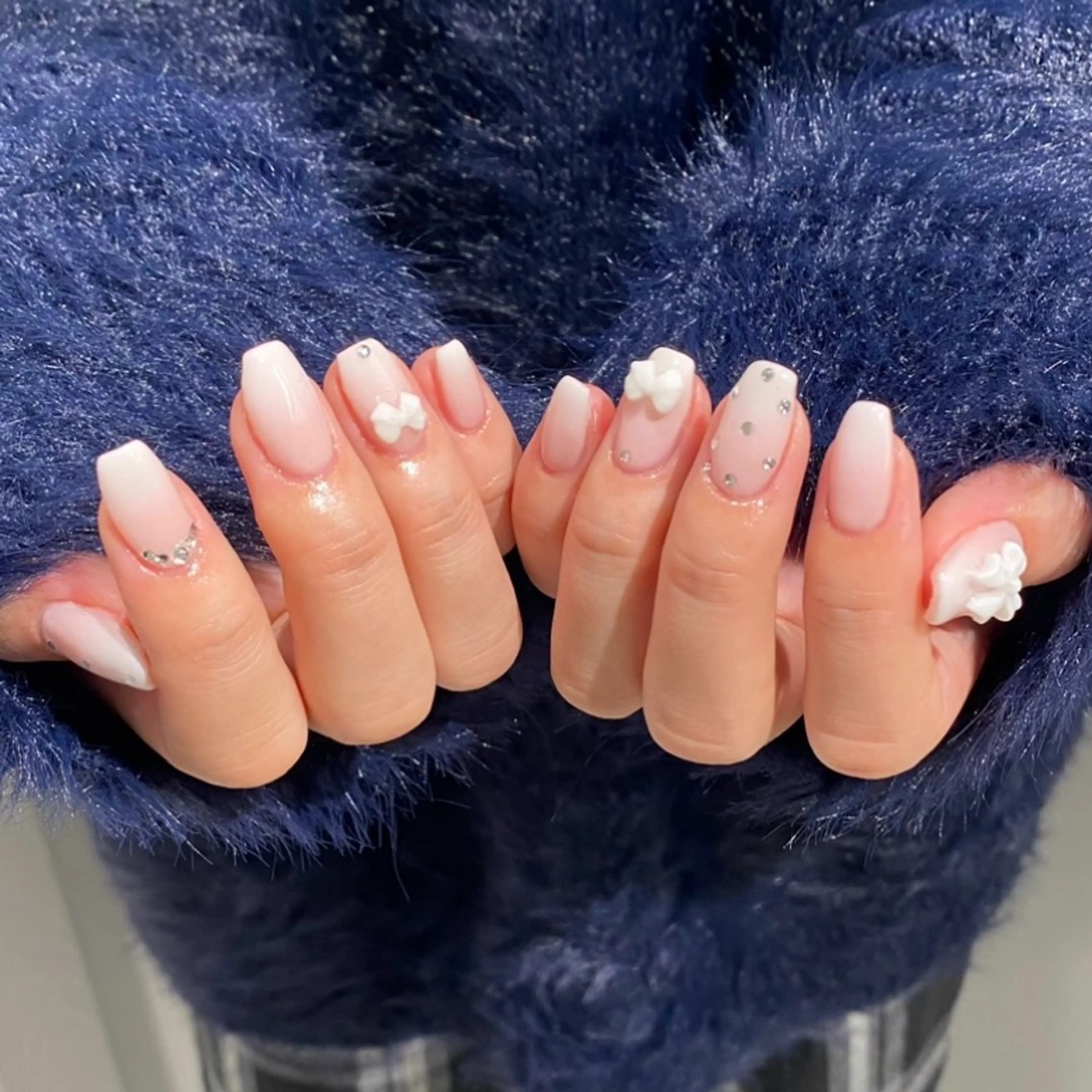 ネイル ハンドネイル カンナ【Y2Kネイル /コーンロウ】のネイルデザイン