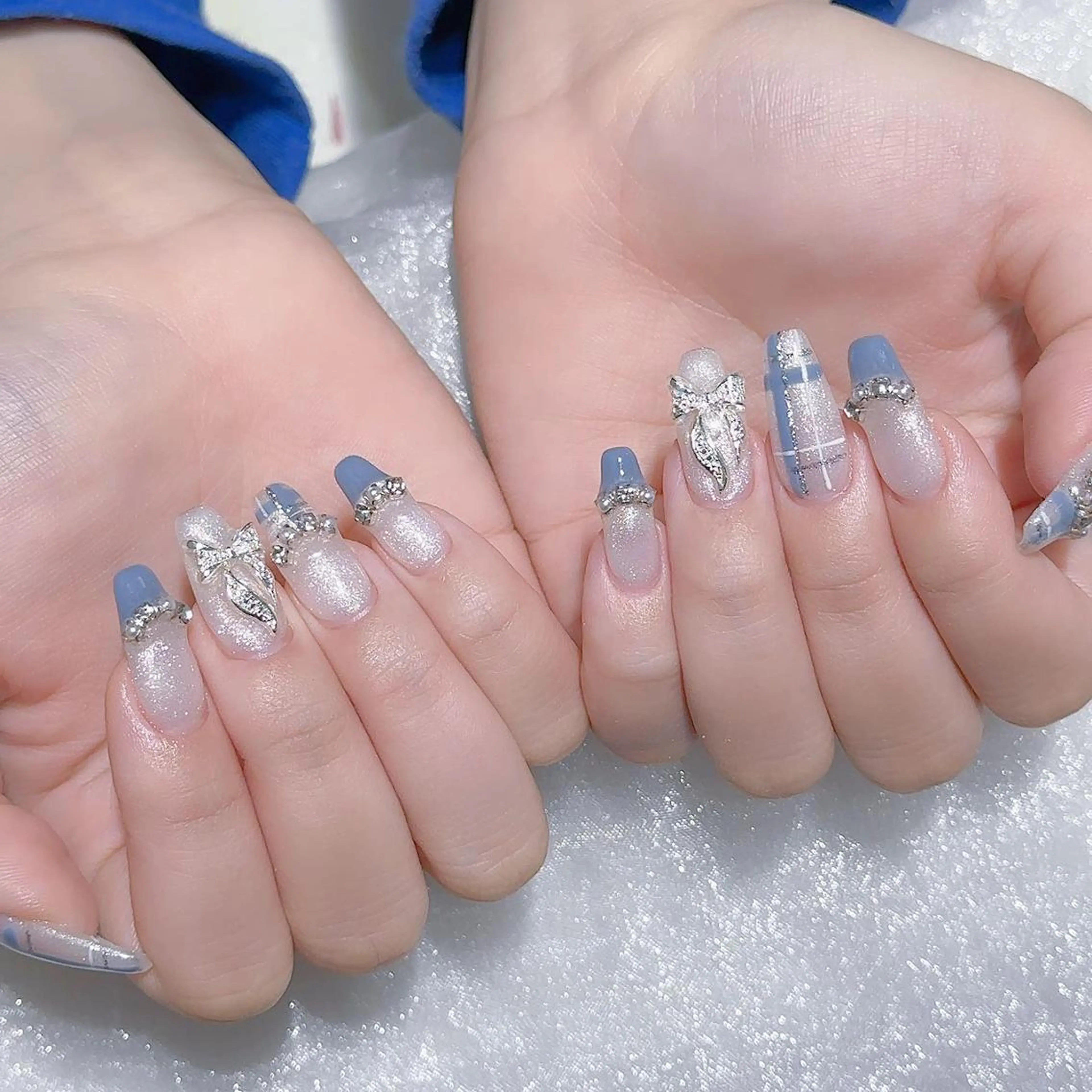 ネイル ハンドネイル Queens テイのネイルデザイン