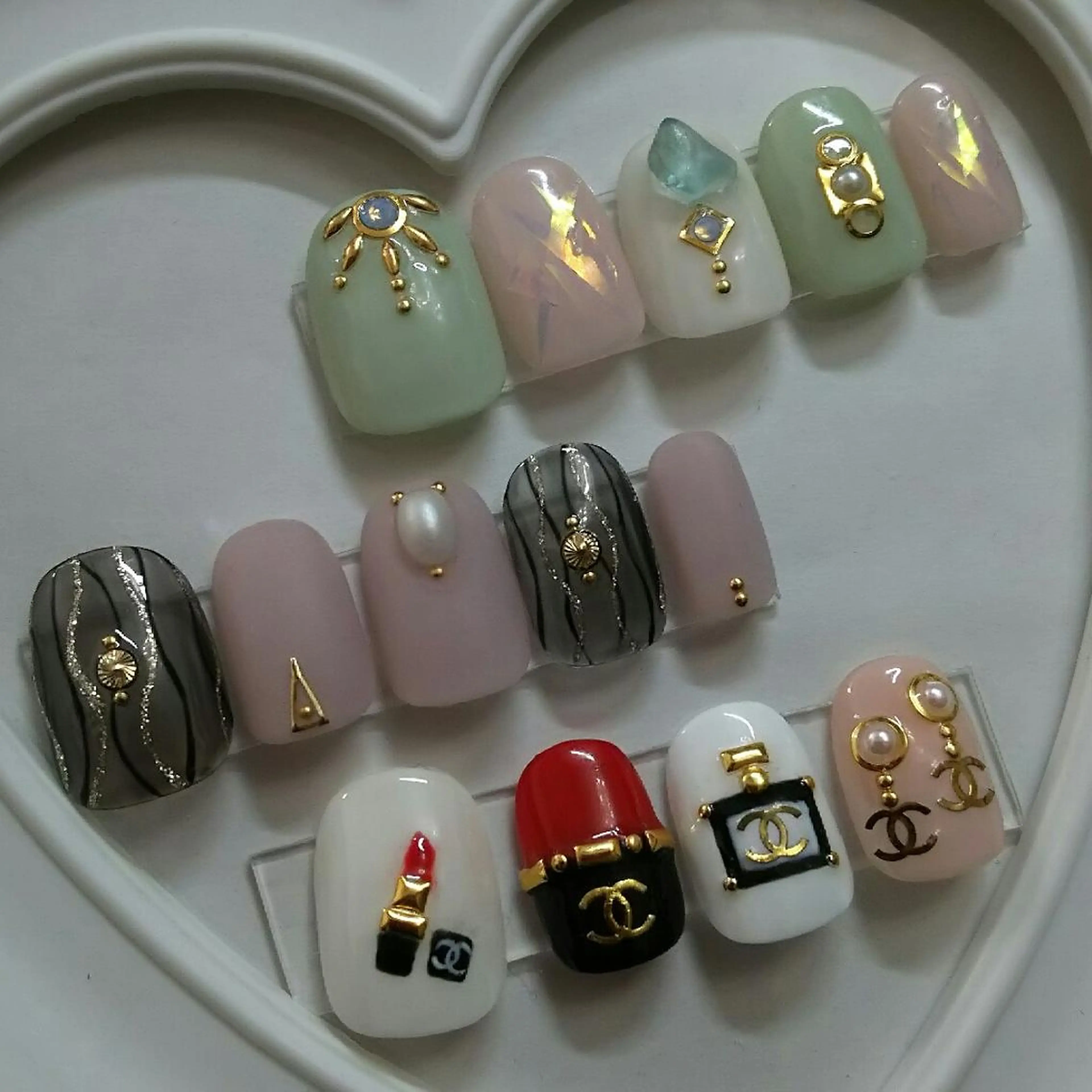 カラー ネイル アートネイル マットネイル MiRanda Nail所属・MiRanda 保坂 舞のネイルデザイン