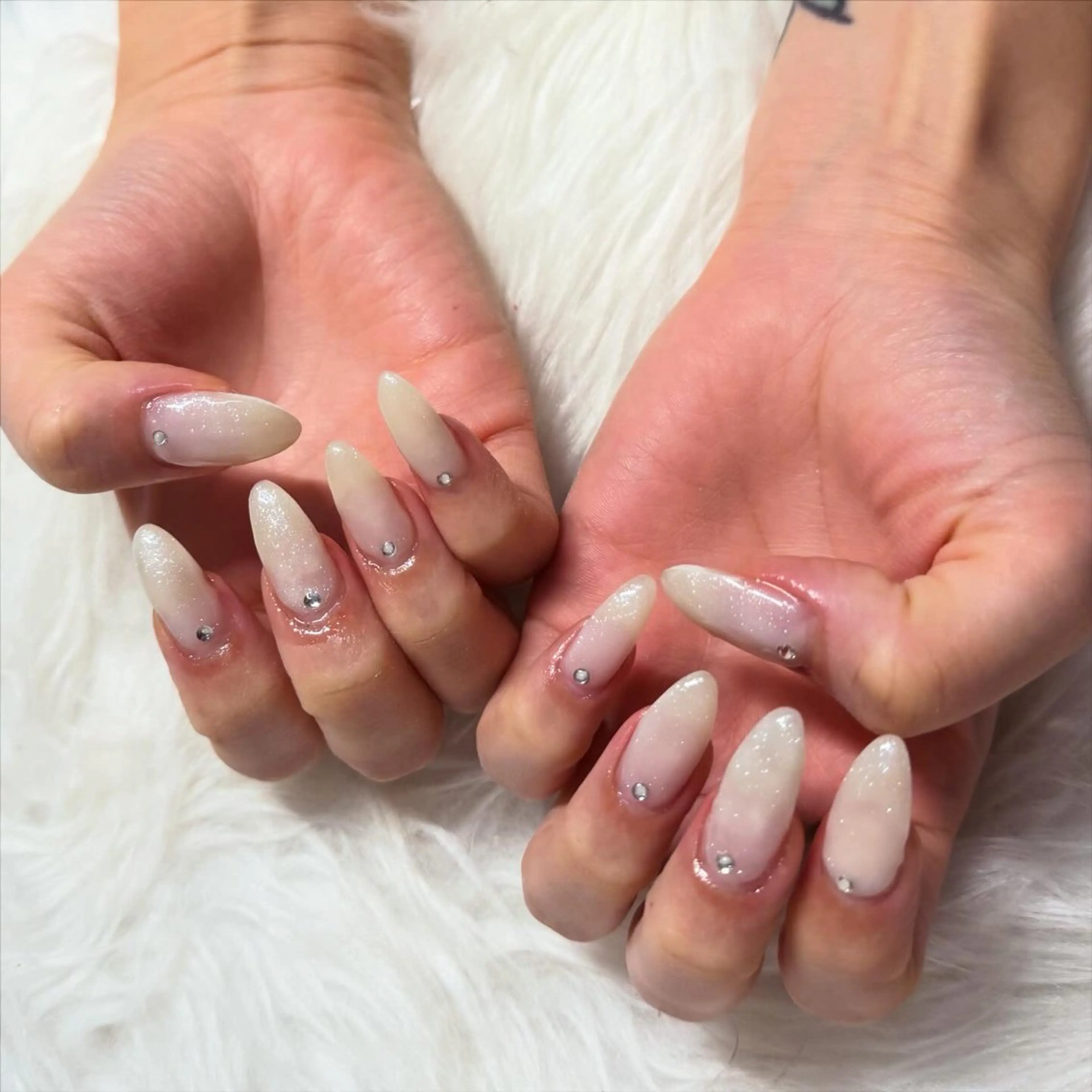 ロング ハンドネイル mao .のネイルデザイン