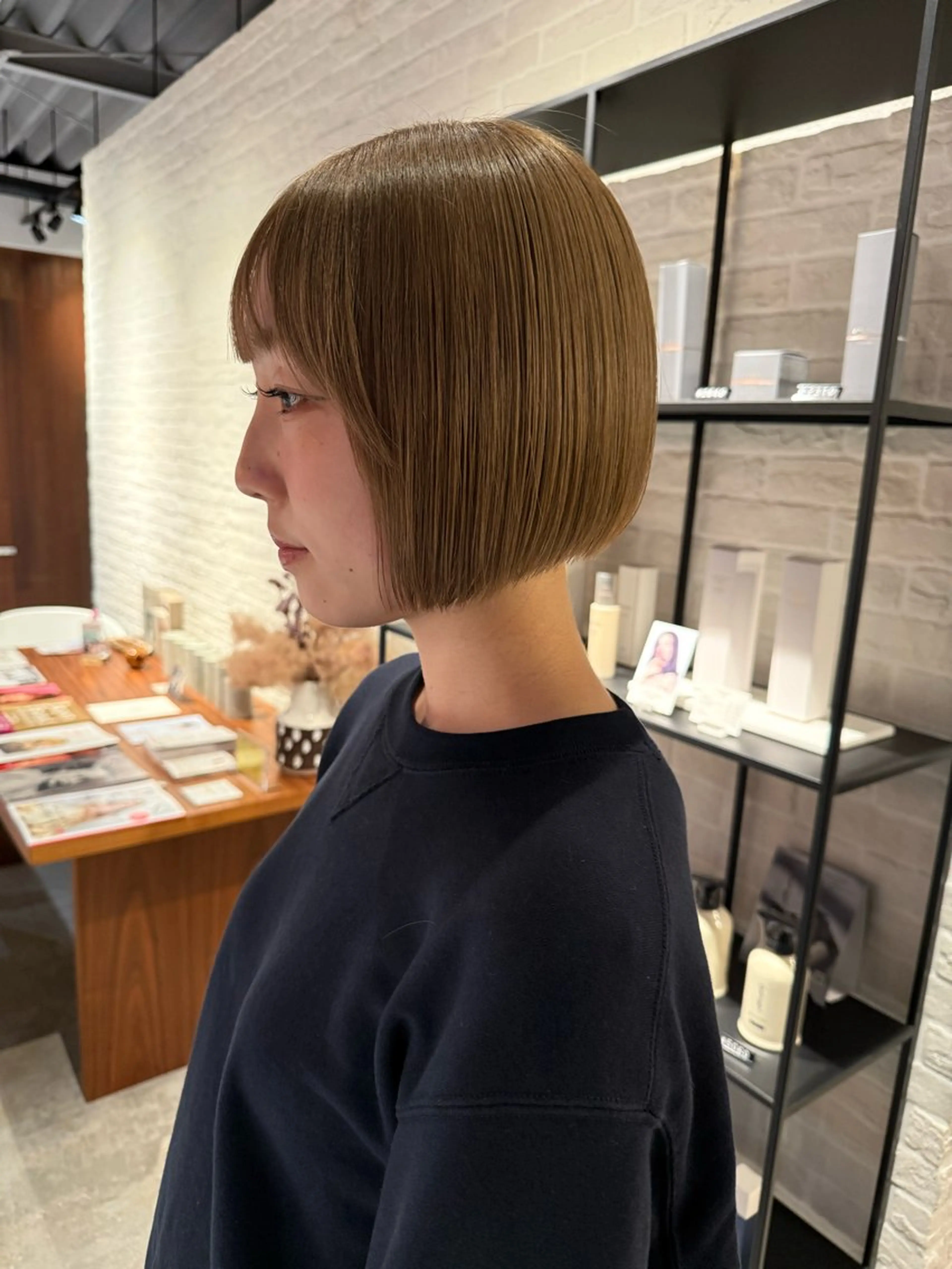 ショート ボブ 時﨑 実子/透明感カラーのヘアスタイル