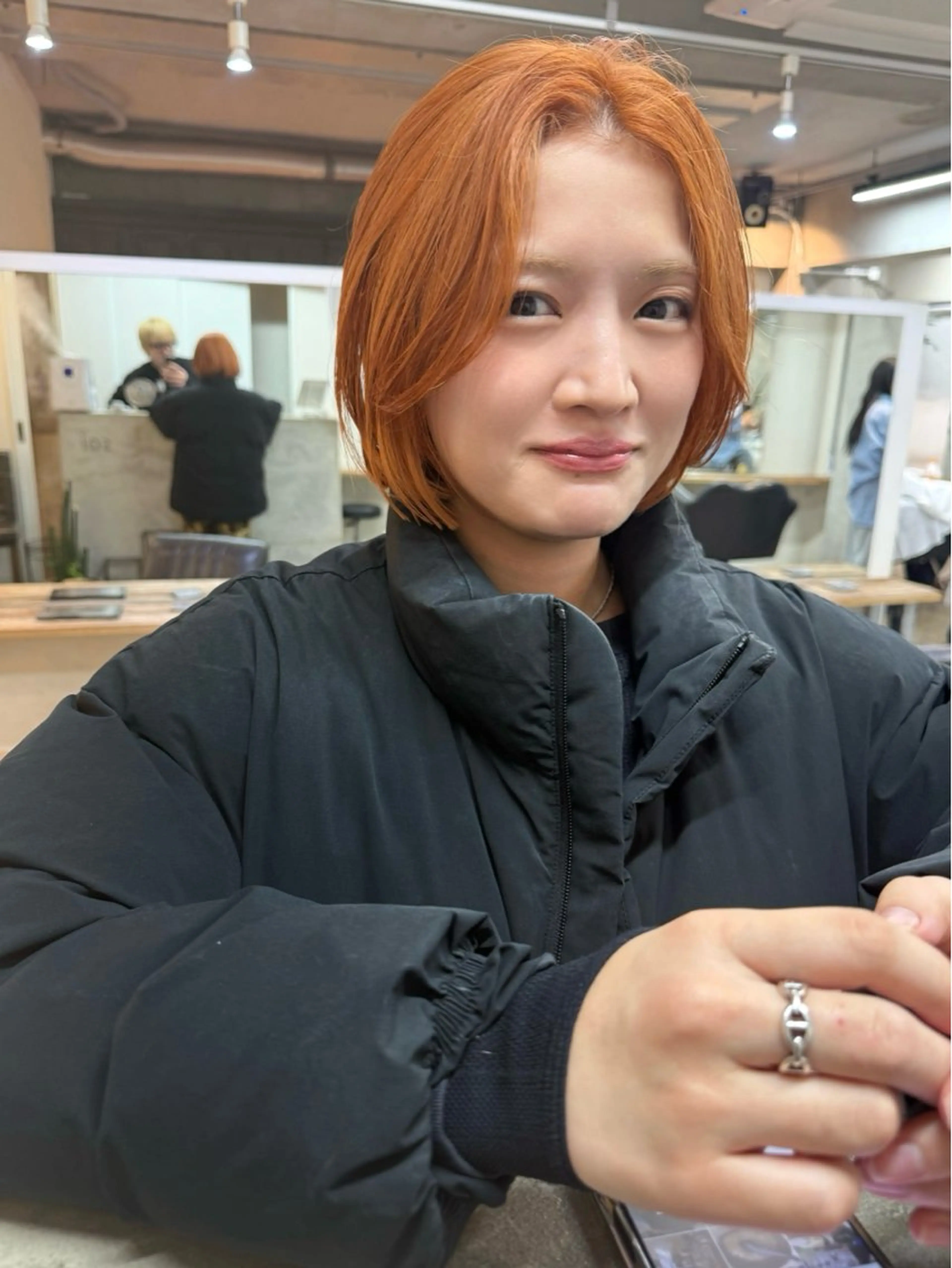 ショート カラー 切りっぱなしボブ ボブレイヤー ベージュカラー ダブルカラー ハイトーンカラー カット ヘアカラー トリートメント 森貴裕/ベージュ/ パーマ/オリーブのヘアスタイル