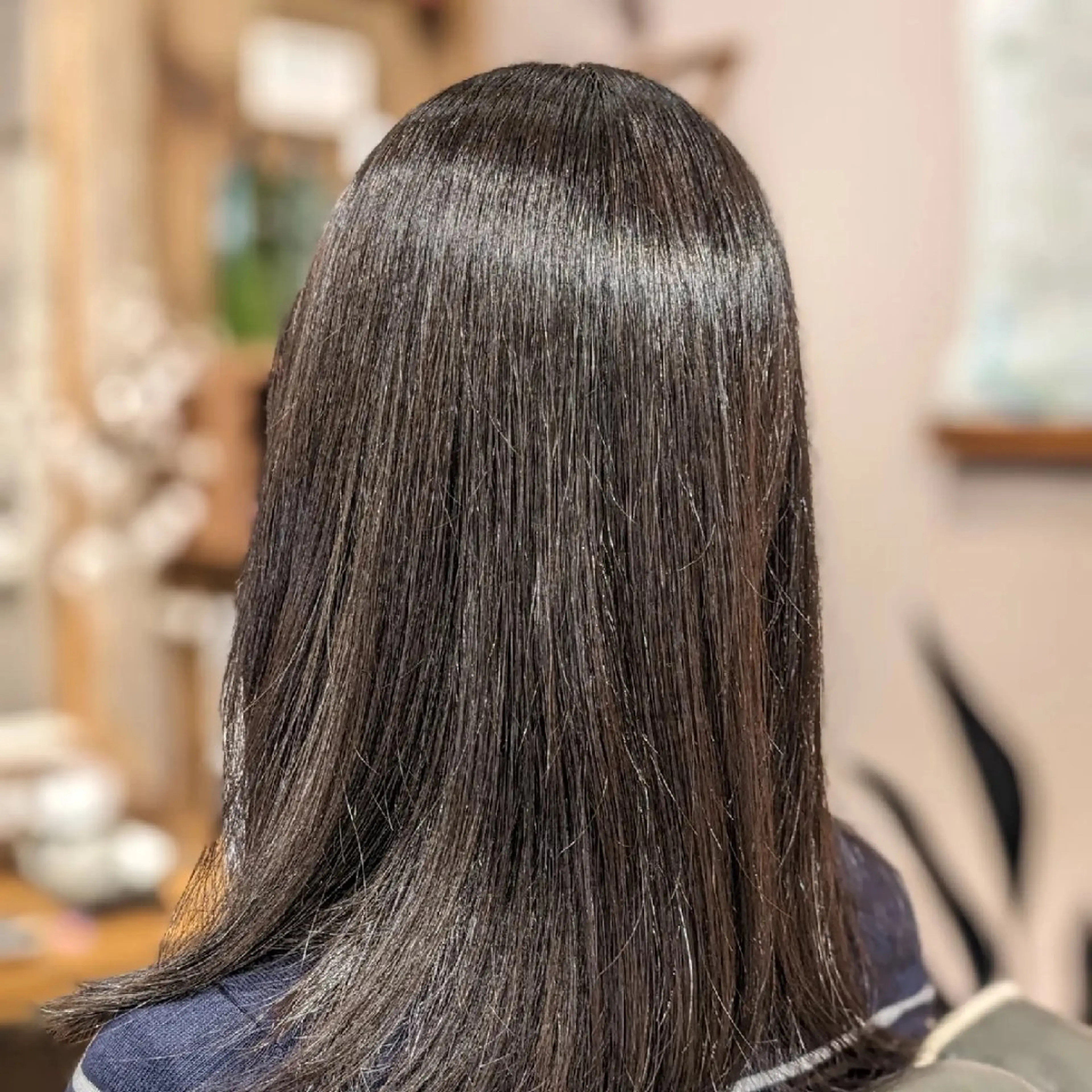 カット＋メテオストレート(縮毛矯正)の写真