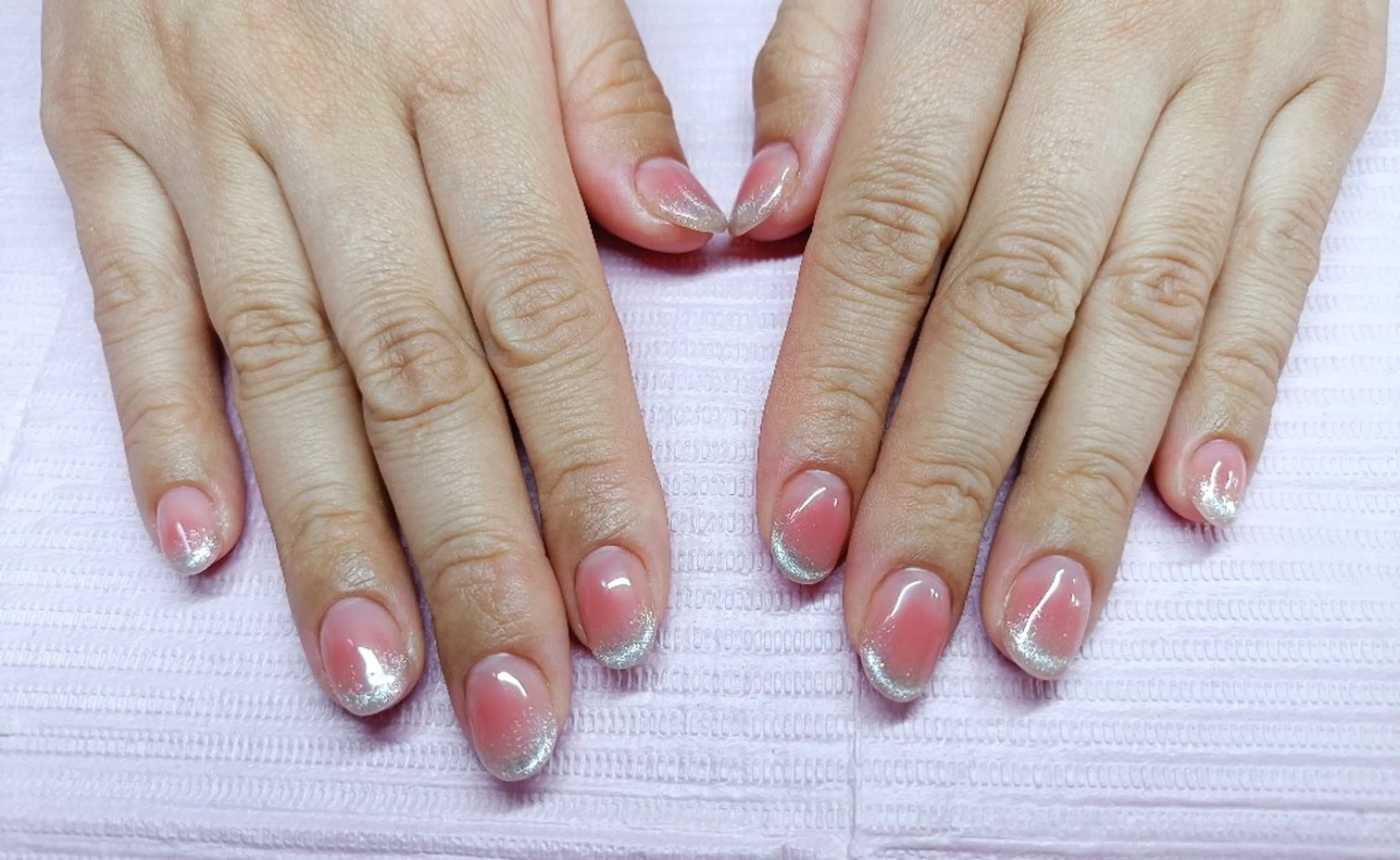 オフ無し、チークマグネットフレンチの写真