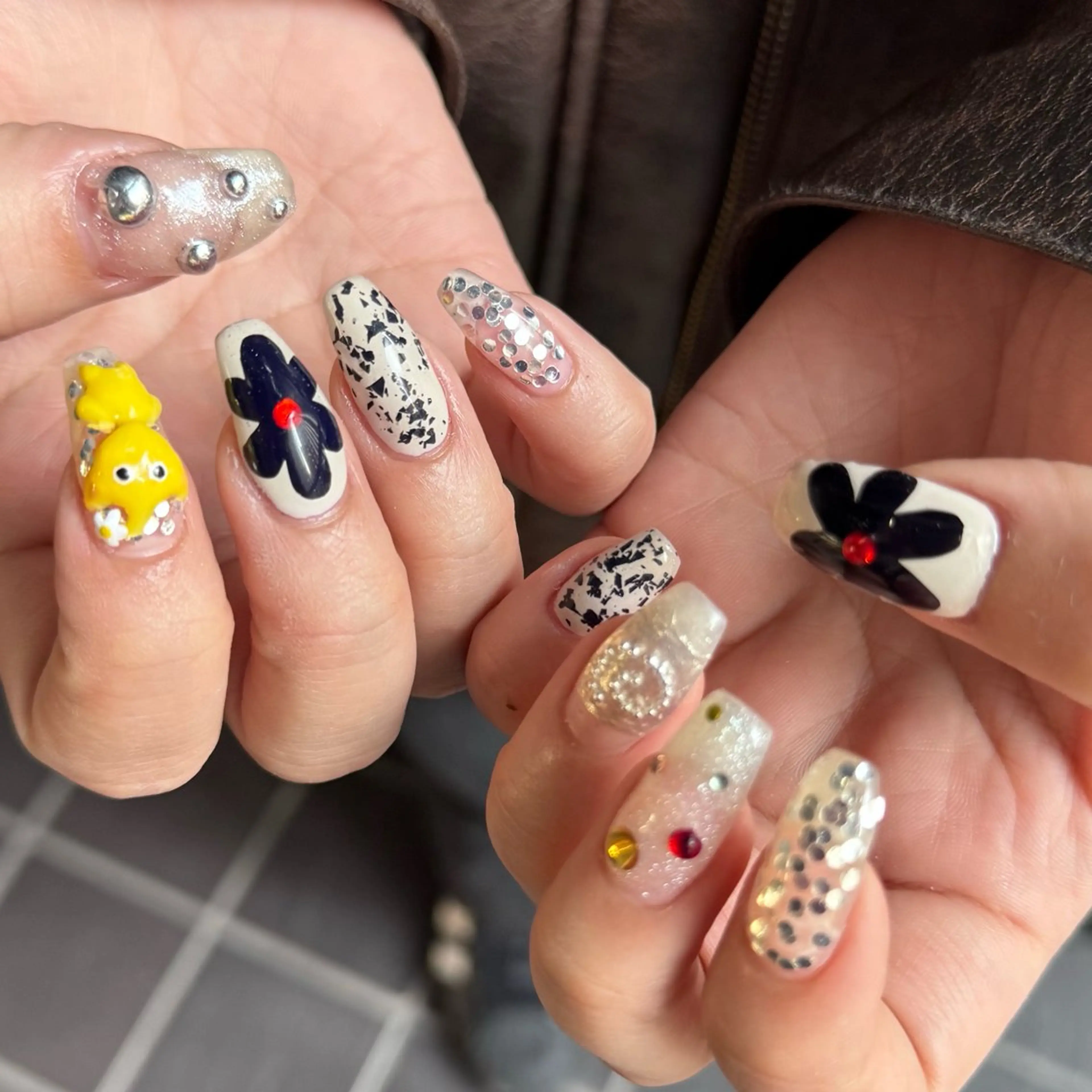 ミディアム 小川 柚香のネイルデザイン