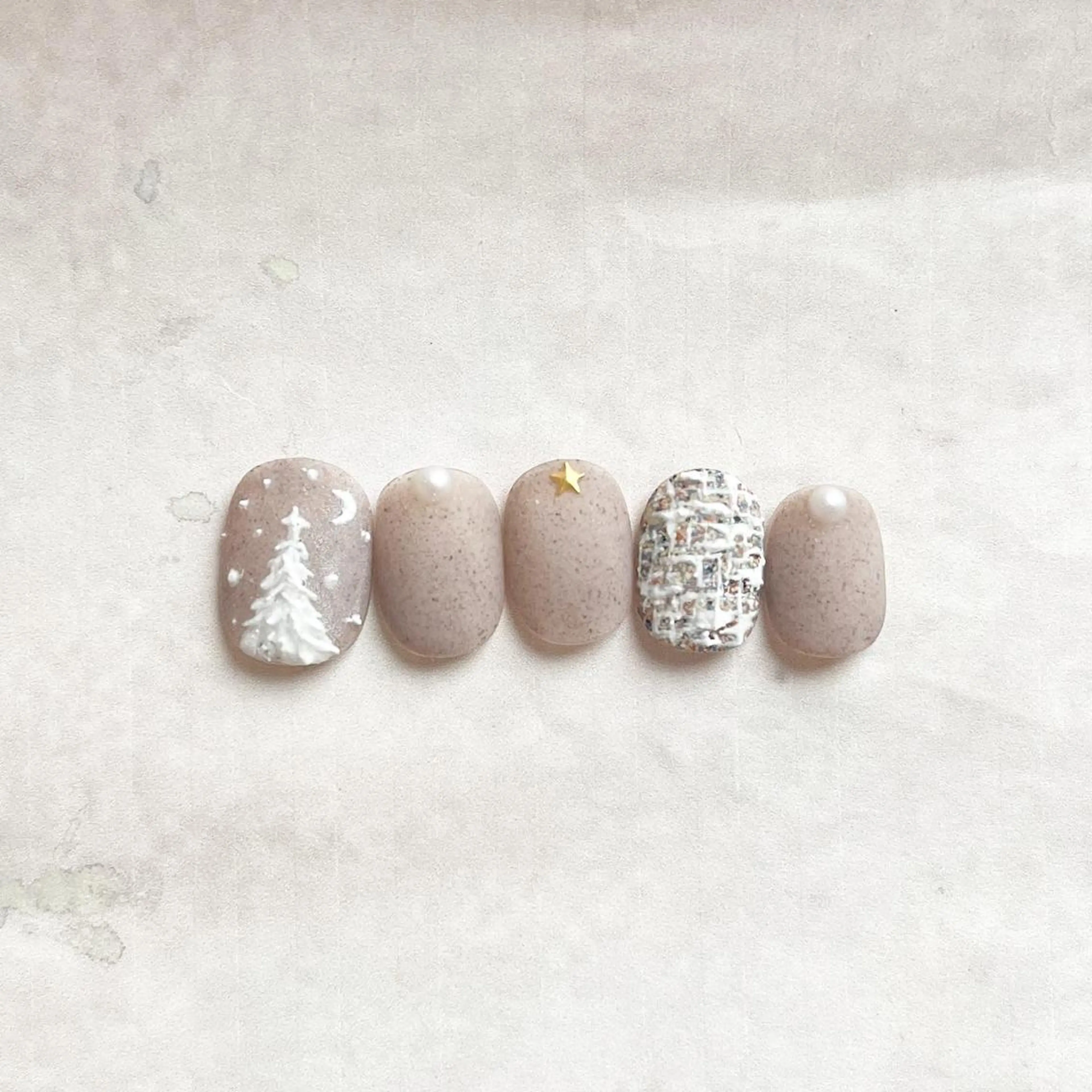 ネイル マットネイル 冬ネイル クリスマス フリーランス¨̮⃝ ネイリストOKADAのネイルデザイン