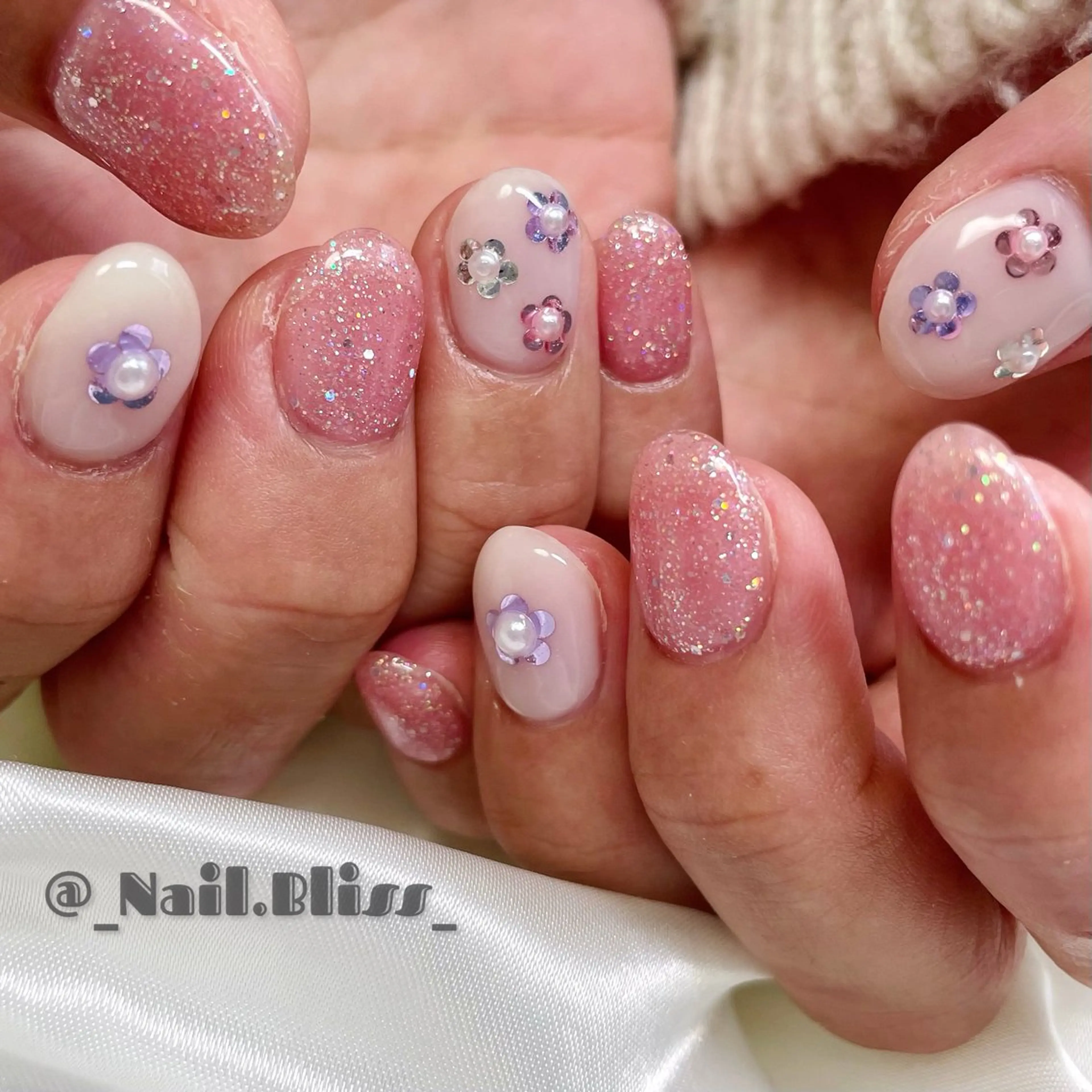 ネイル フラワーネイル キラキラネイル ハンドネイル NAIL BLISSのネイルデザイン