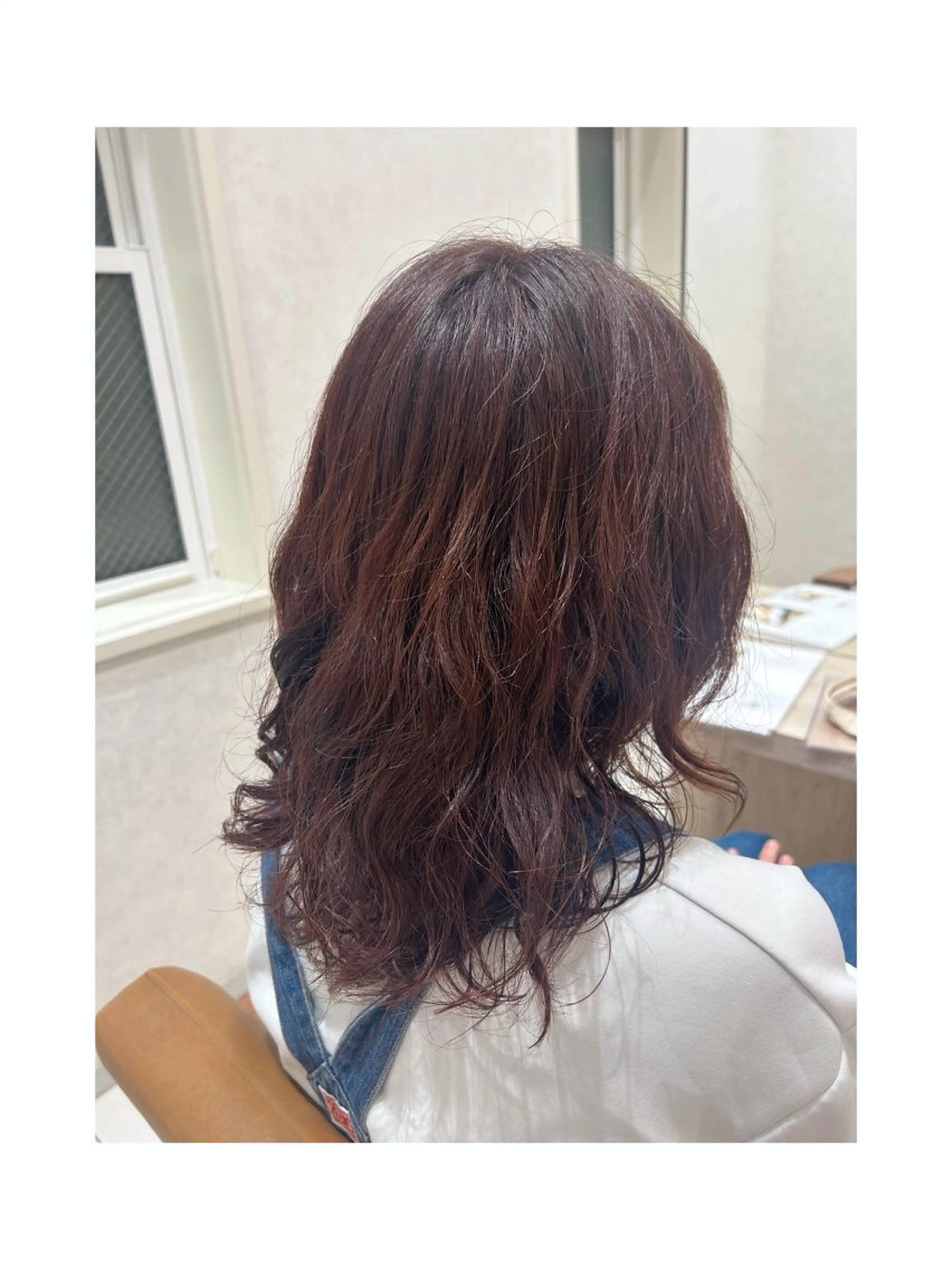 ミディアム パーマ Honoka✨️ 透明感＆艶カラー✨️のヘアスタイル