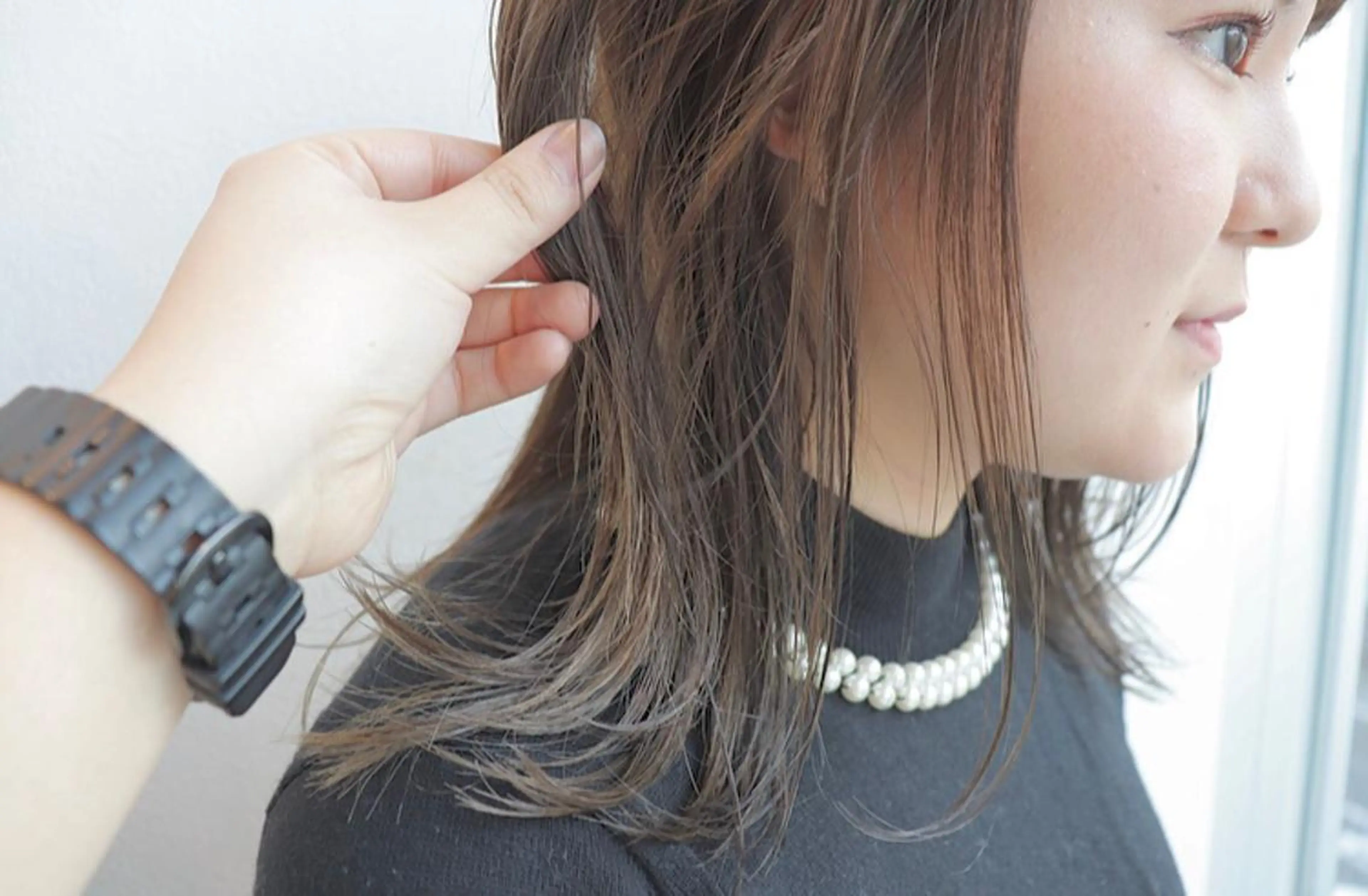 セミロング カラー AGU akariのヘアスタイル