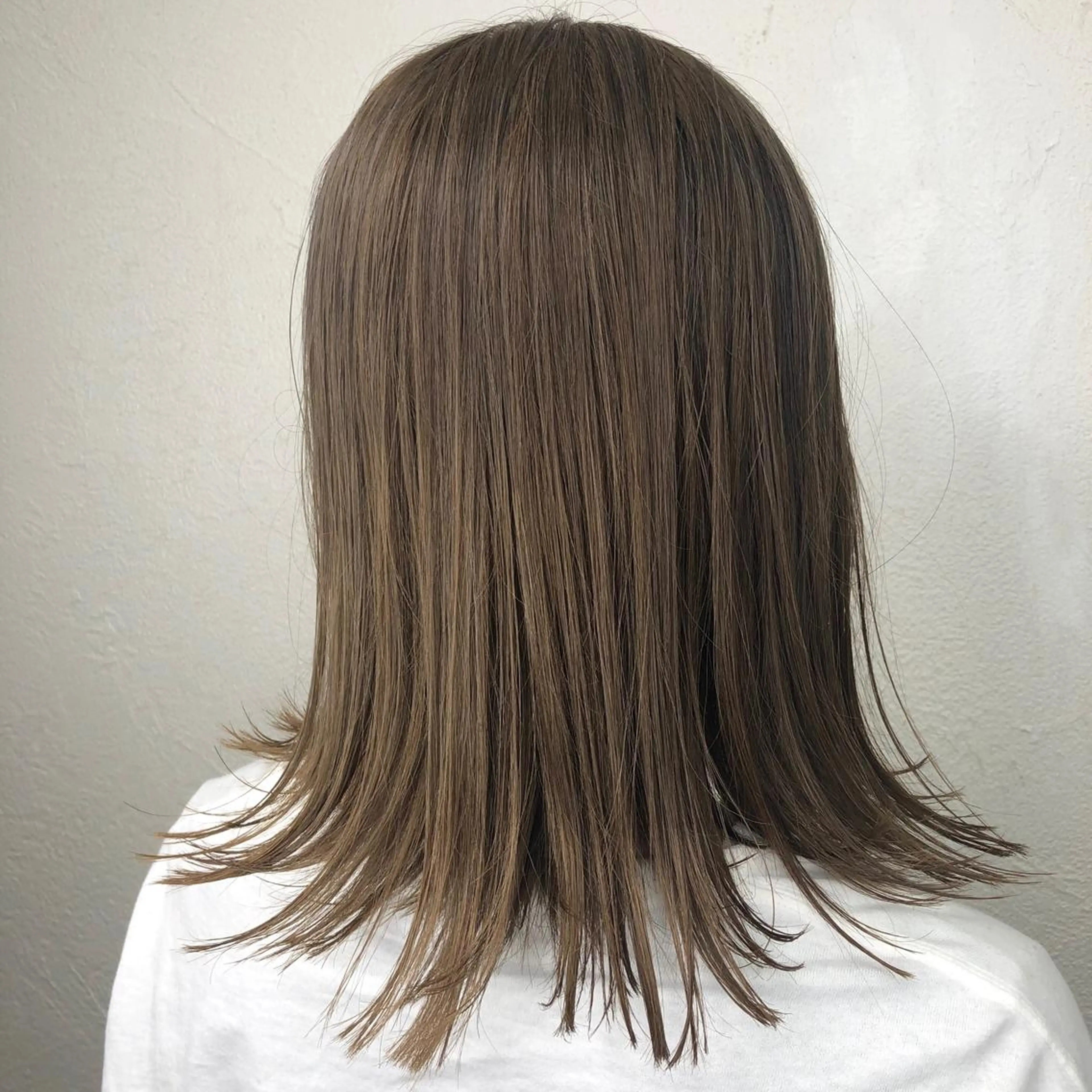 ミディアム カラー ベージュカラー ブリーチ ✨髪質改善美容師 永森祥太✨のヘアスタイル