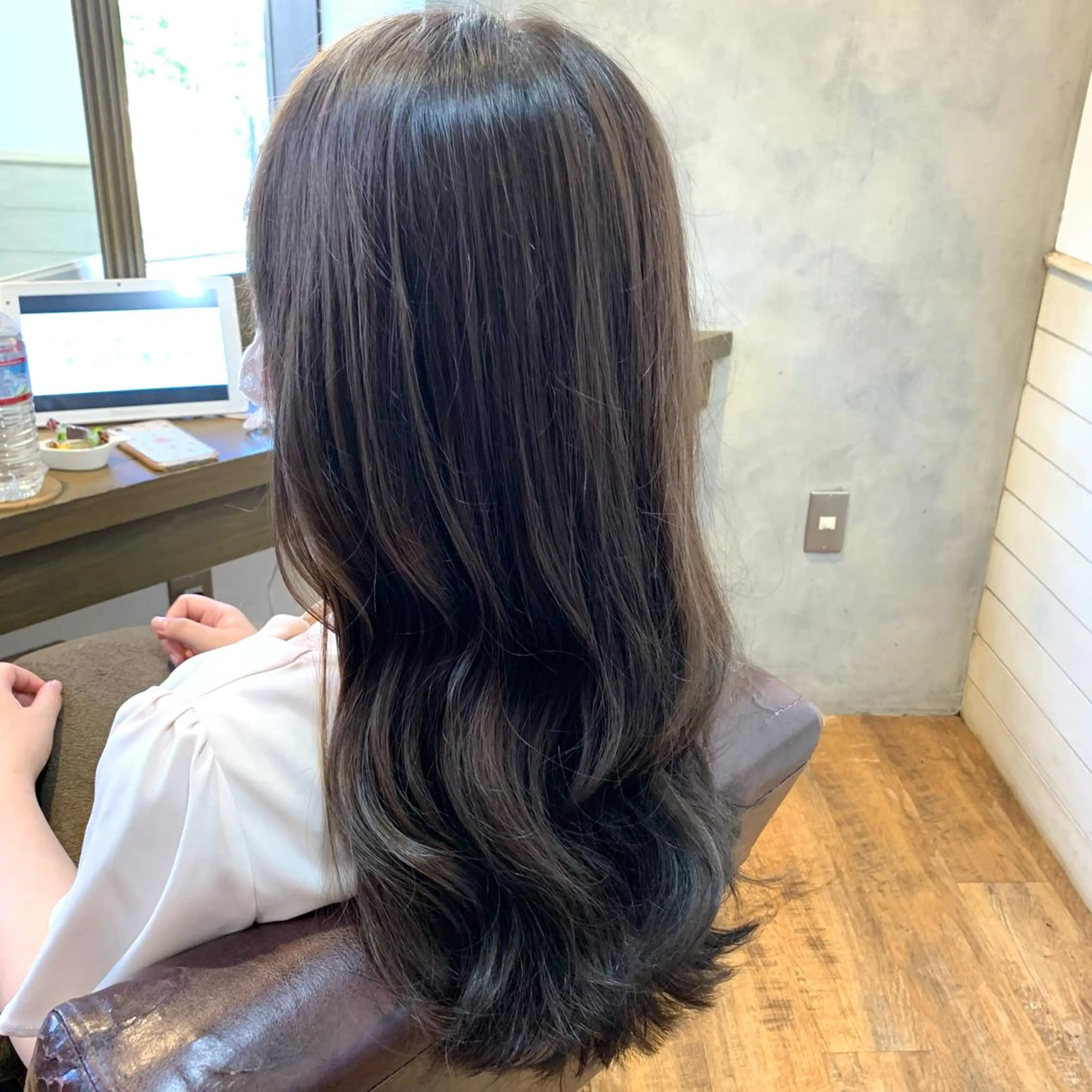 ロング カラー アッシュ グレージュ ✨️美髪矯正×似合わ せ艶カラー✨藤田透のヘアスタイル