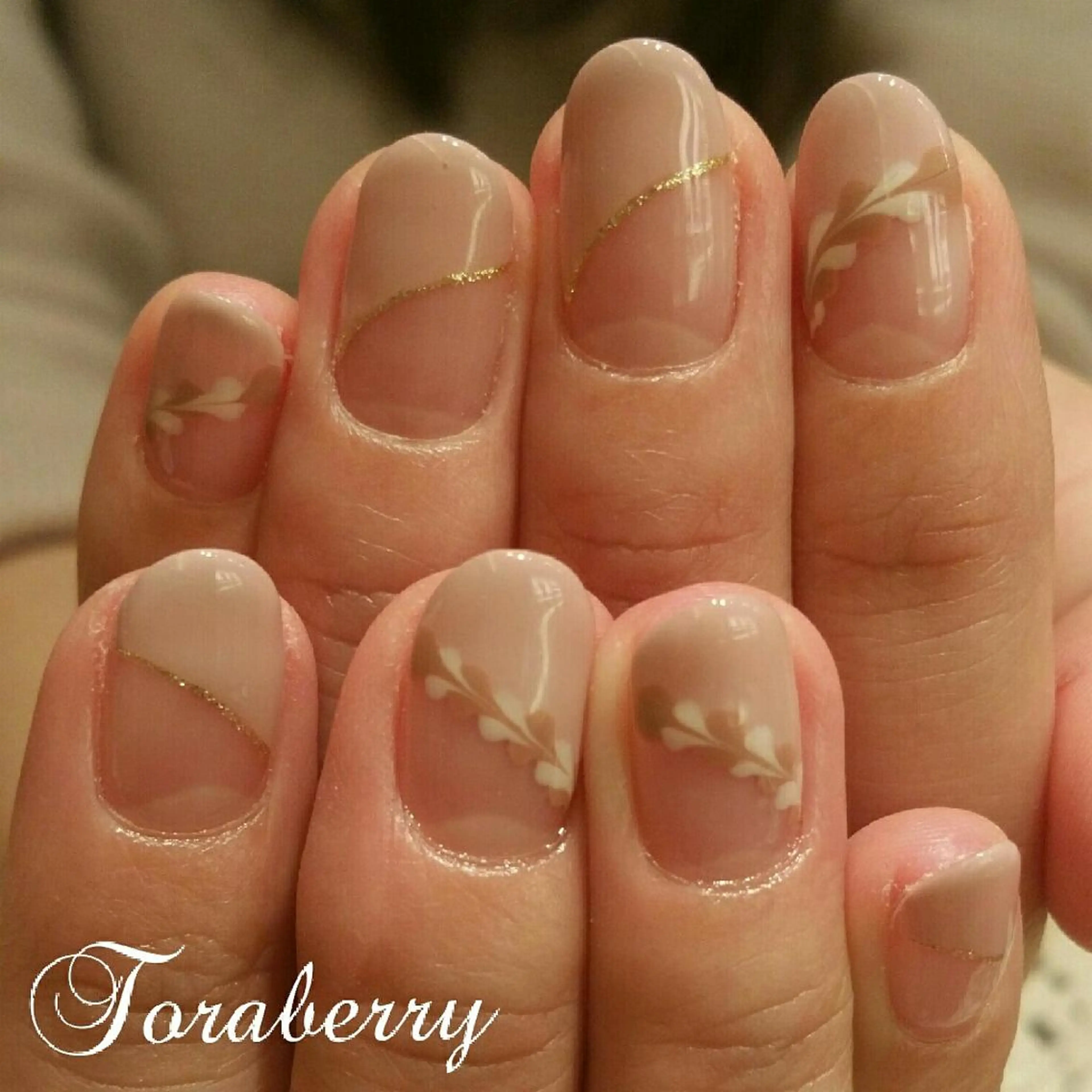 ネイル ハート ピーコックネイル ネイリスト なつみのネイルデザイン