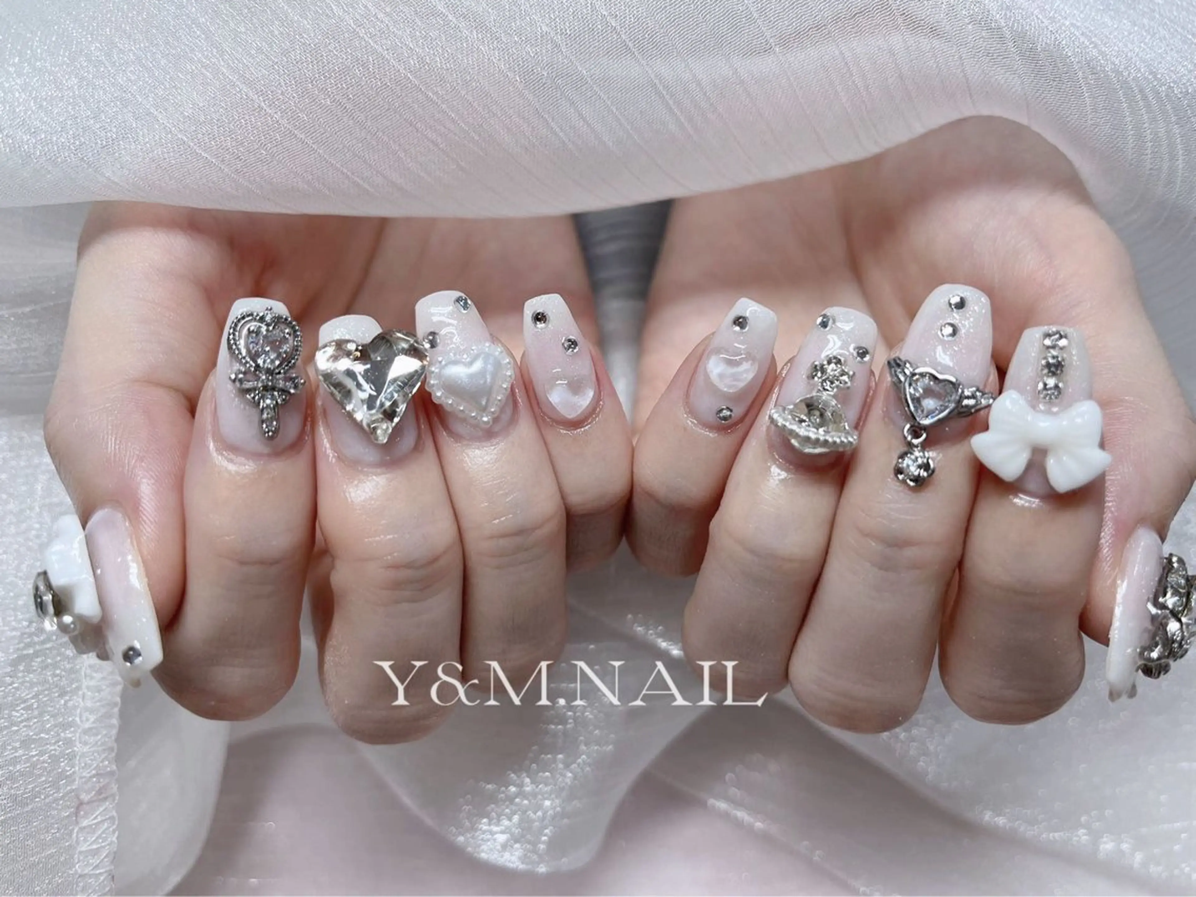 ネイル ハンドネイル ハンドケア Kaka_ パラジェル、長さだしのネイルデザイン