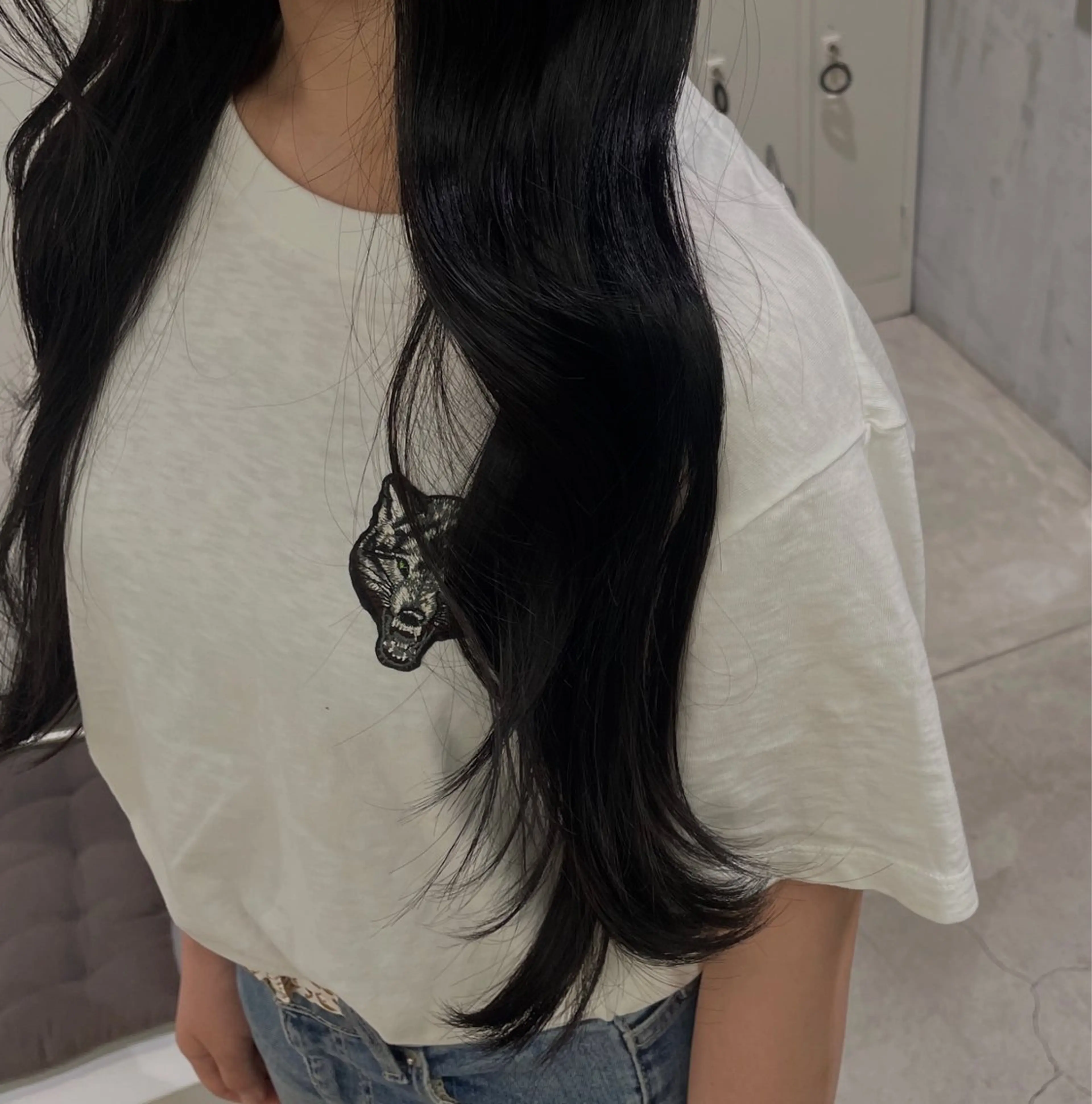 ロング カラー 黒髪 ブルーカラー ブルーブラック ヘアカラー トリートメント ケイ/ 酸性ストレートのヘアスタイル