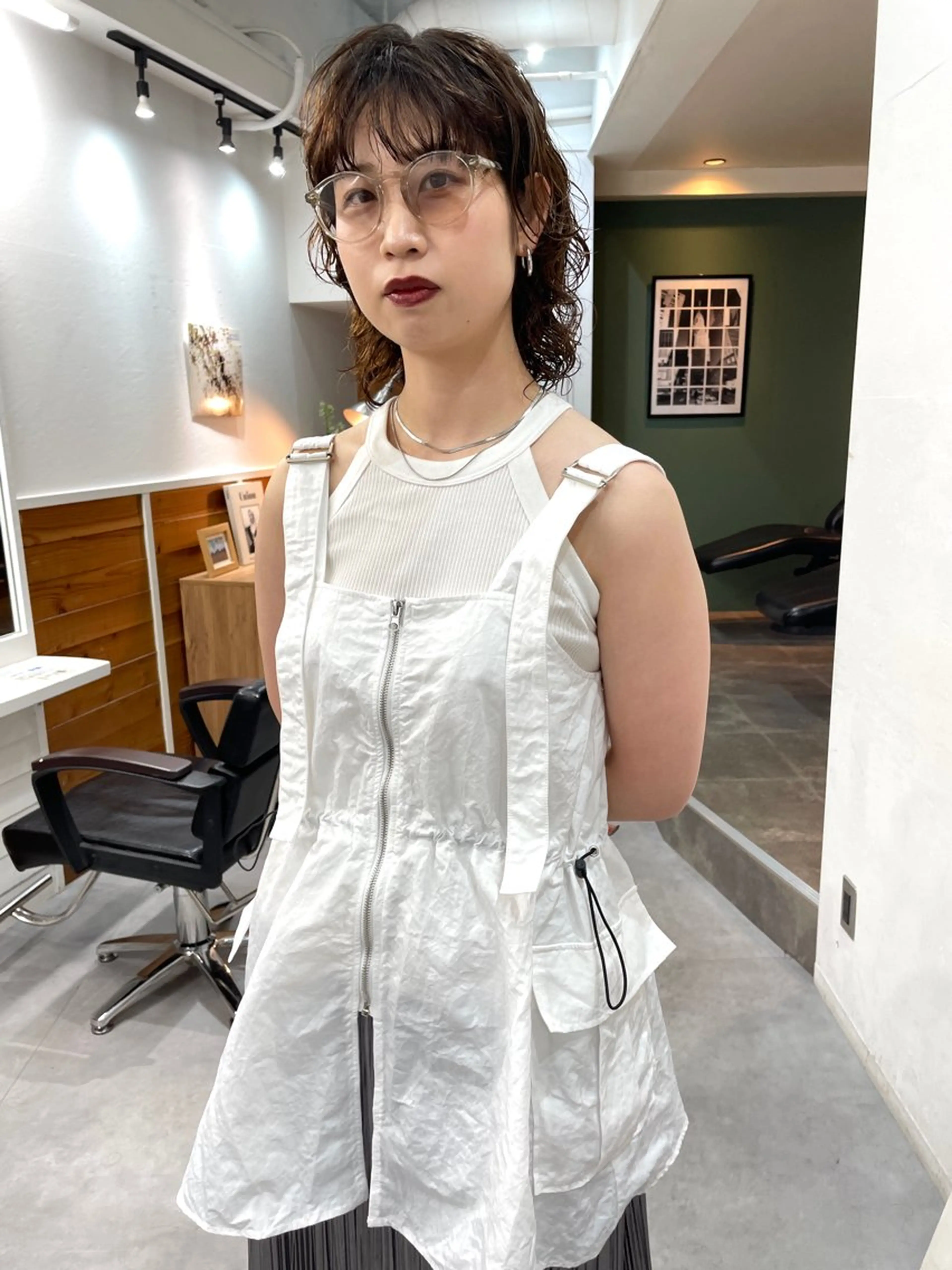 ミディアム カラー パーマ カット ヘアカラー パーマ トリートメント レイヤー／似合わせ TAKUYAのヘアスタイル