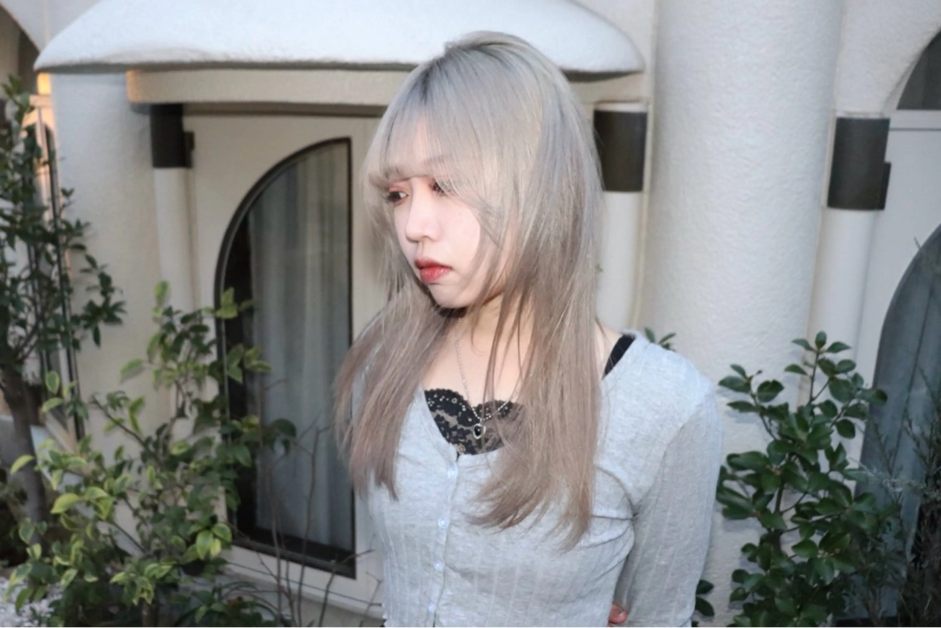 ミディアム SHIN レイヤーカットのヘアスタイル