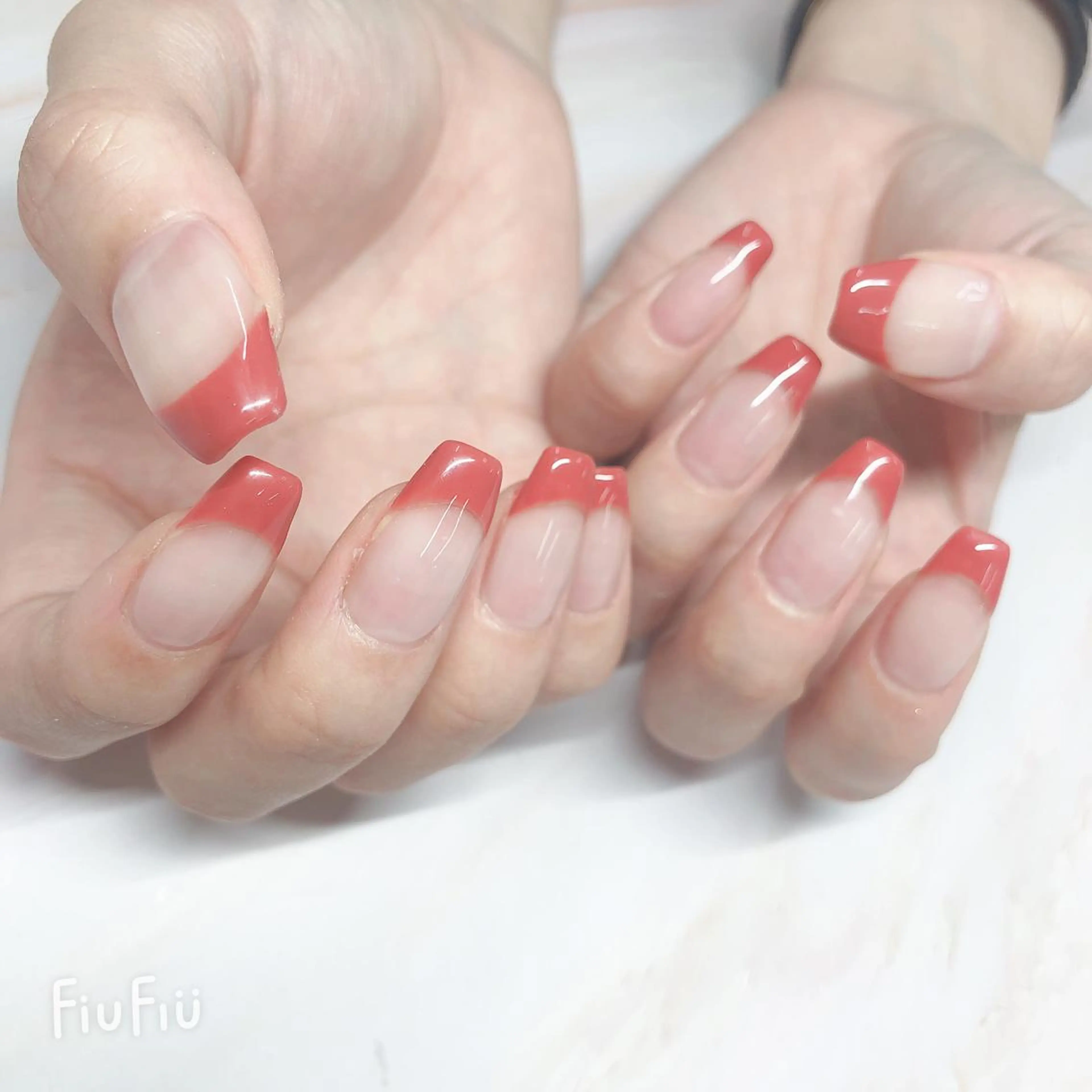 ネイル ハンドネイル ハンドケア ハク キのネイルデザイン