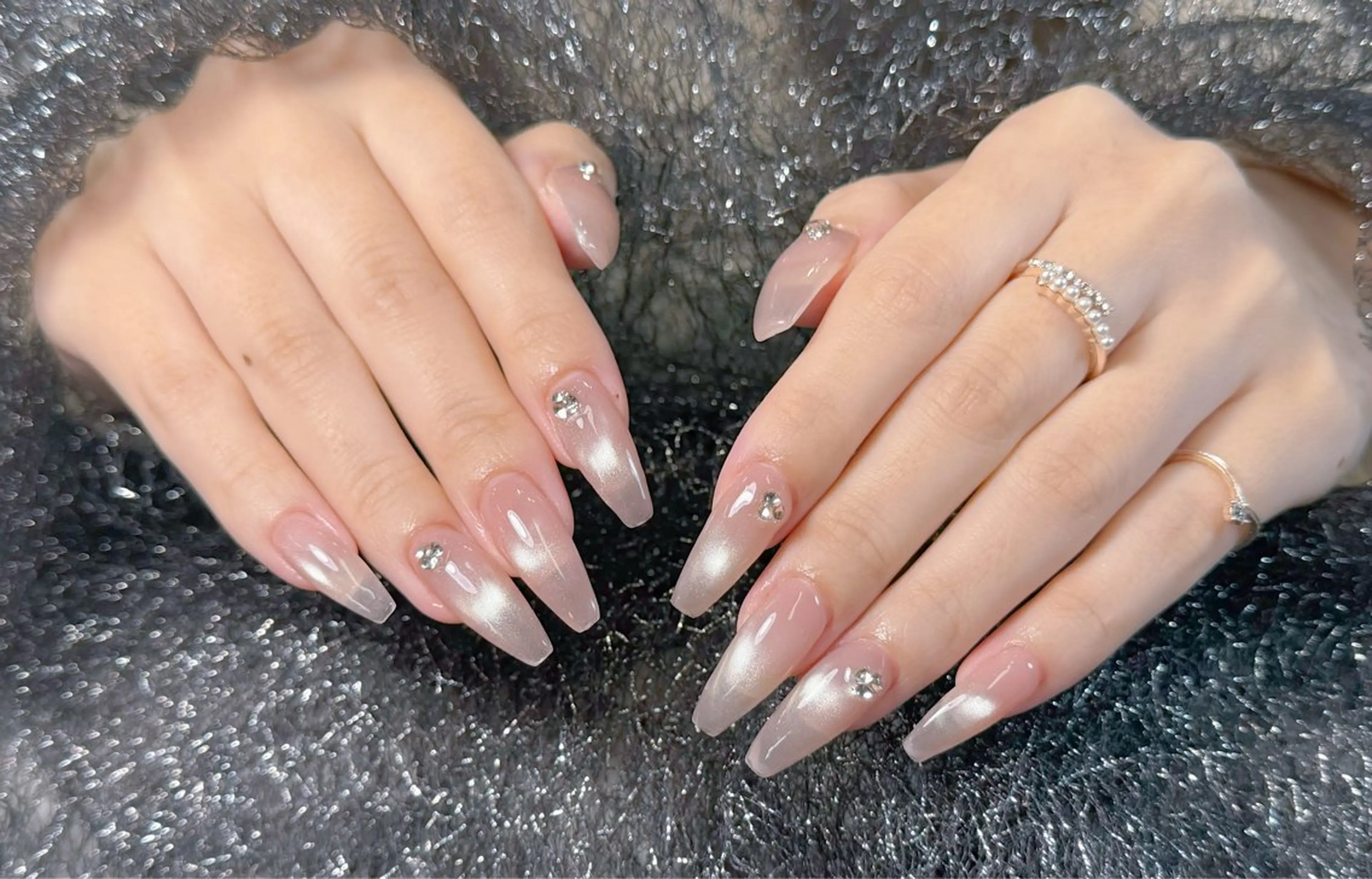 ネイル 成人式 フラッシュネイル フレンチネイル ジェルネイル グラデーション Lya Nail Rinのネイルデザイン