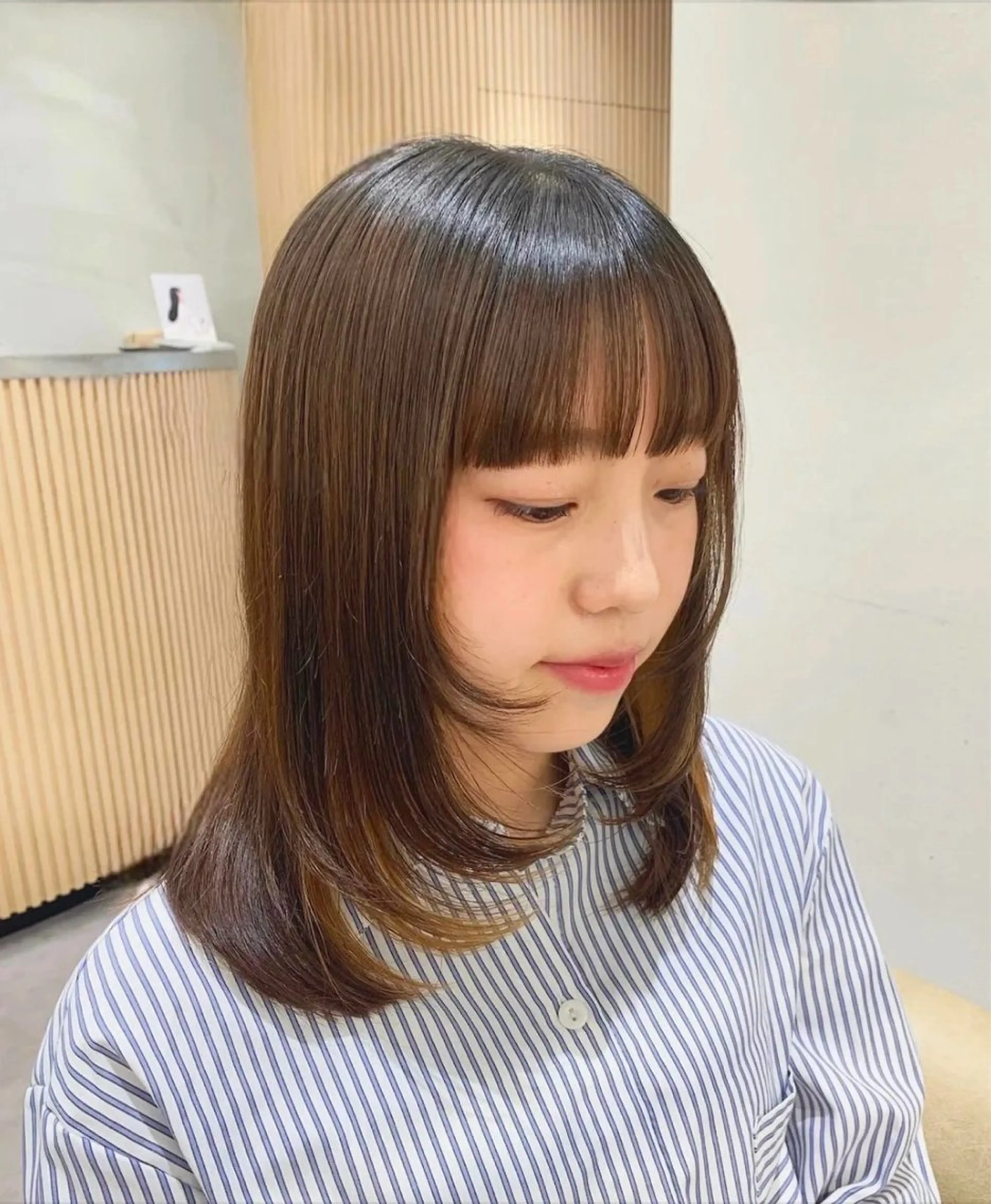 ミディアム 顔周りカット 韓国風ヘア レイヤーカット 【ナチュラル可愛いレ イヤー🩶】ななみのヘアスタイル