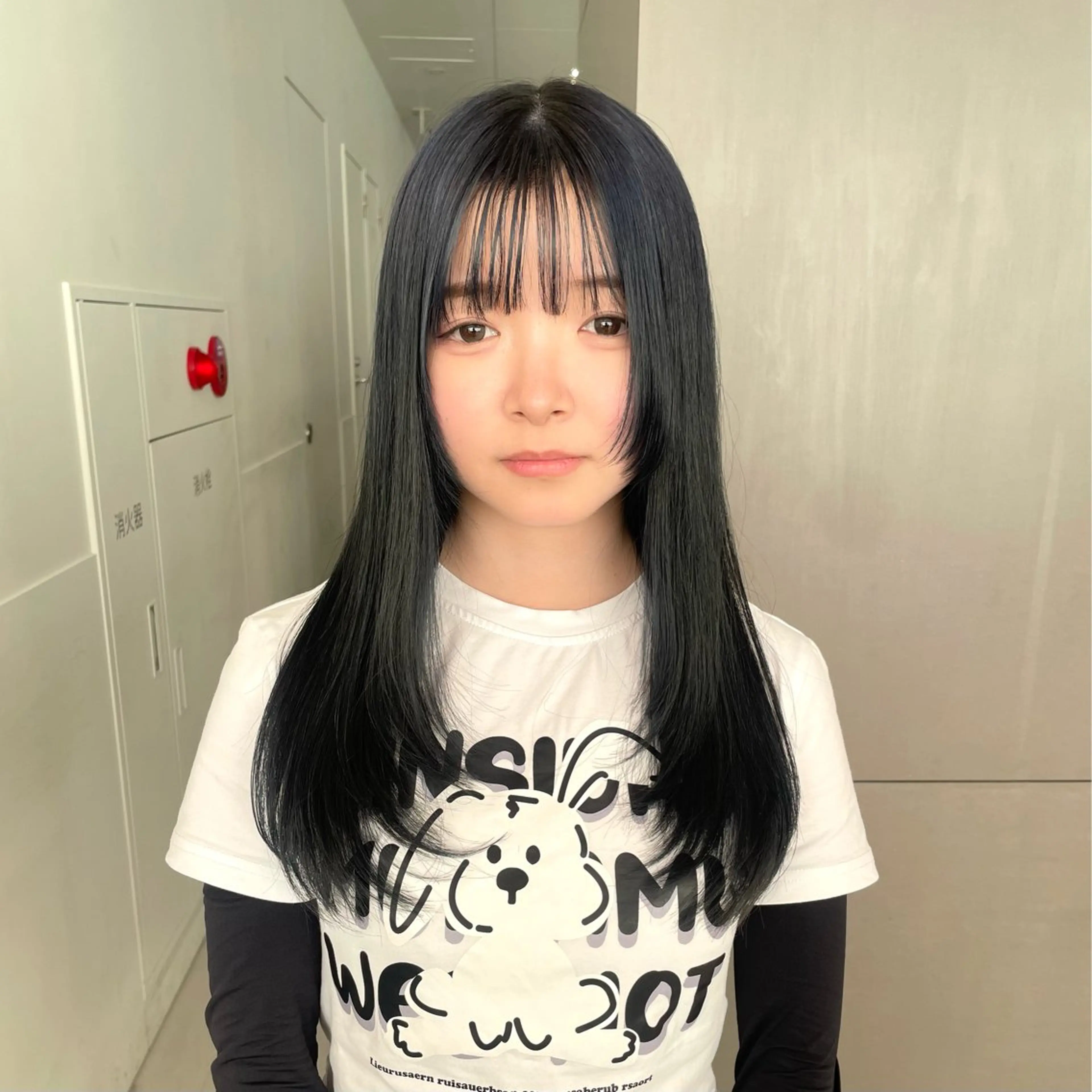 ロング カラー ベージュカラー 黒髪 ブリーチ ブルーカラー ブルーブラック カット ヘアカラー トリートメント ブリーチ/レイヤー 🌻Mutsumiのヘアスタイル