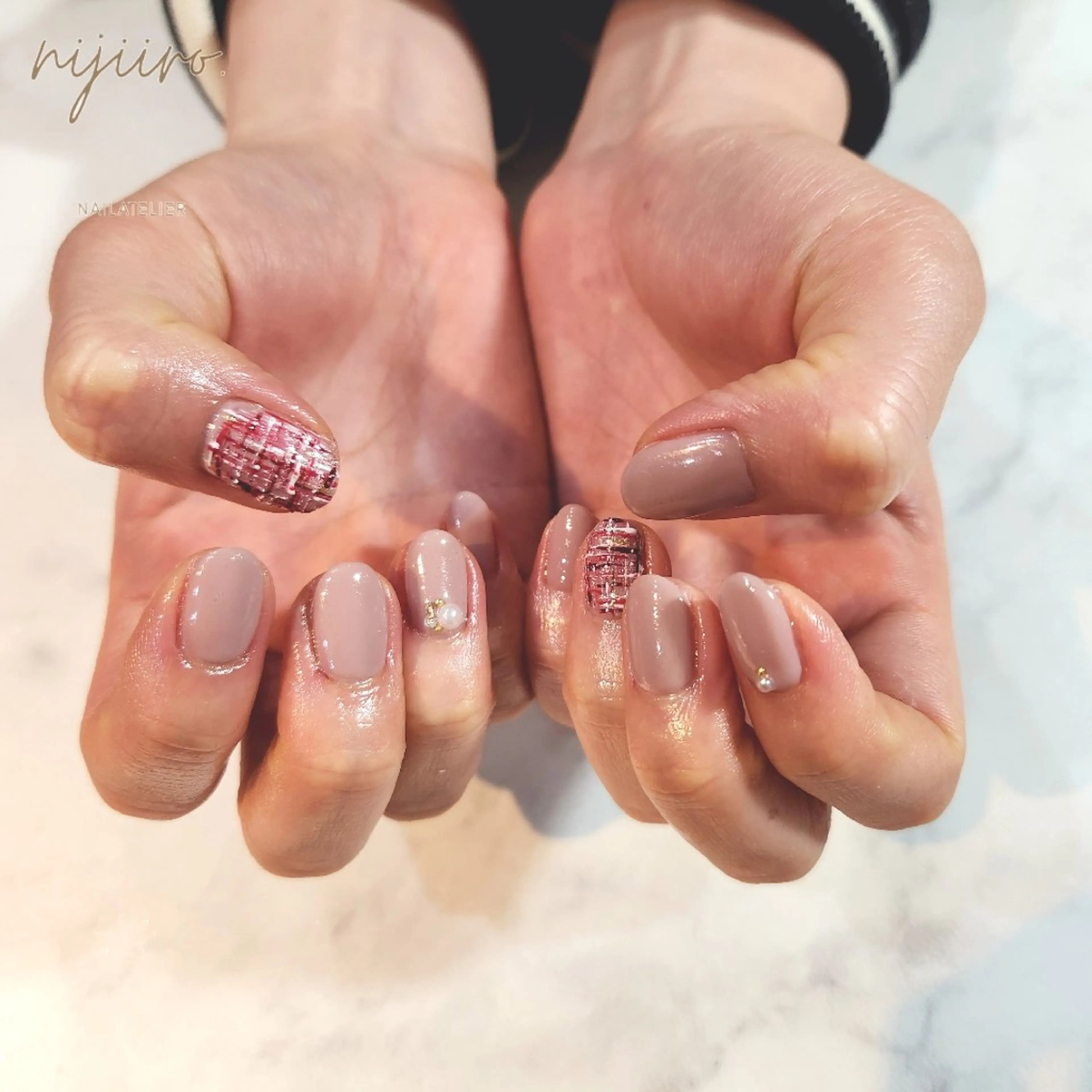ネイル ハンドネイル nailatelier nijiiro.所属・nijiiro🌈 サトウのネイルデザイン
